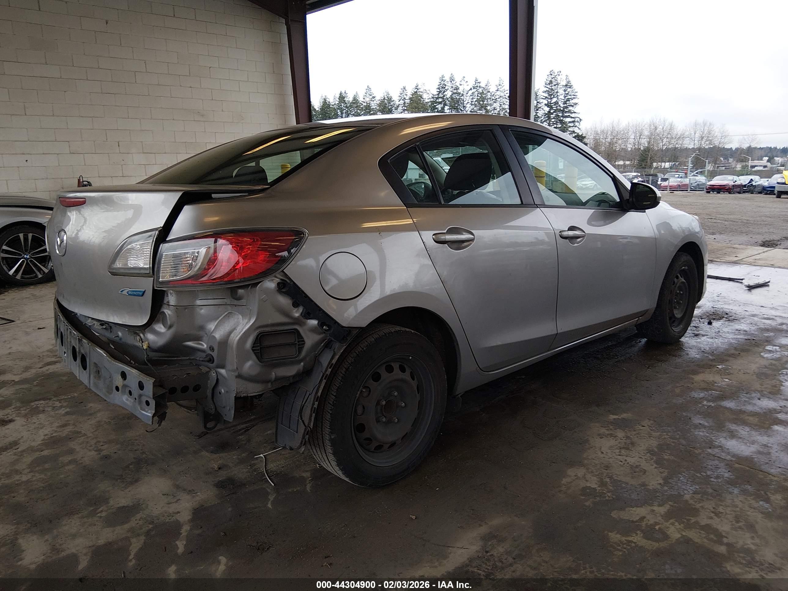 MAZDA MAZDA3 image 4