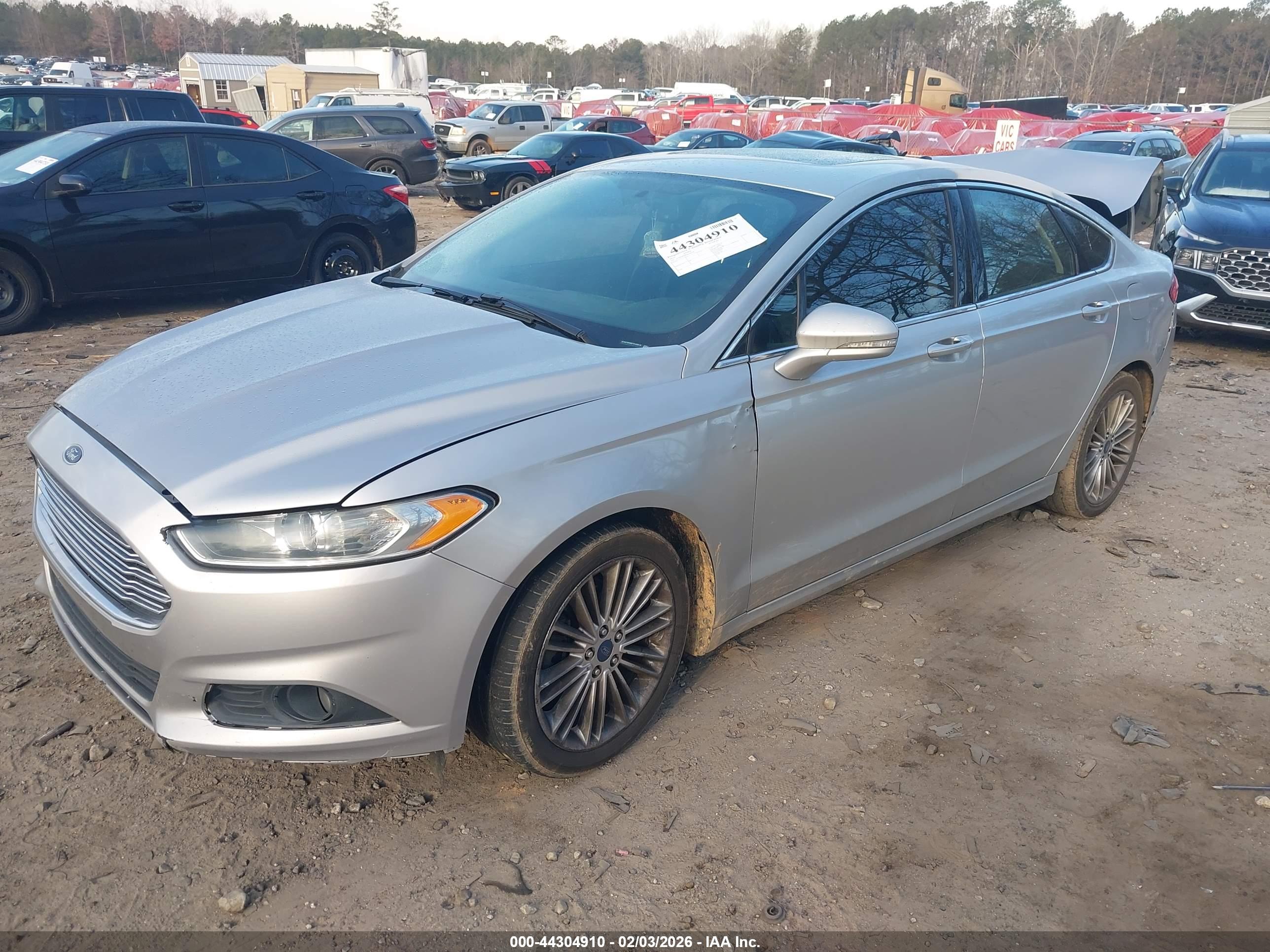 FORD FUSION image 2