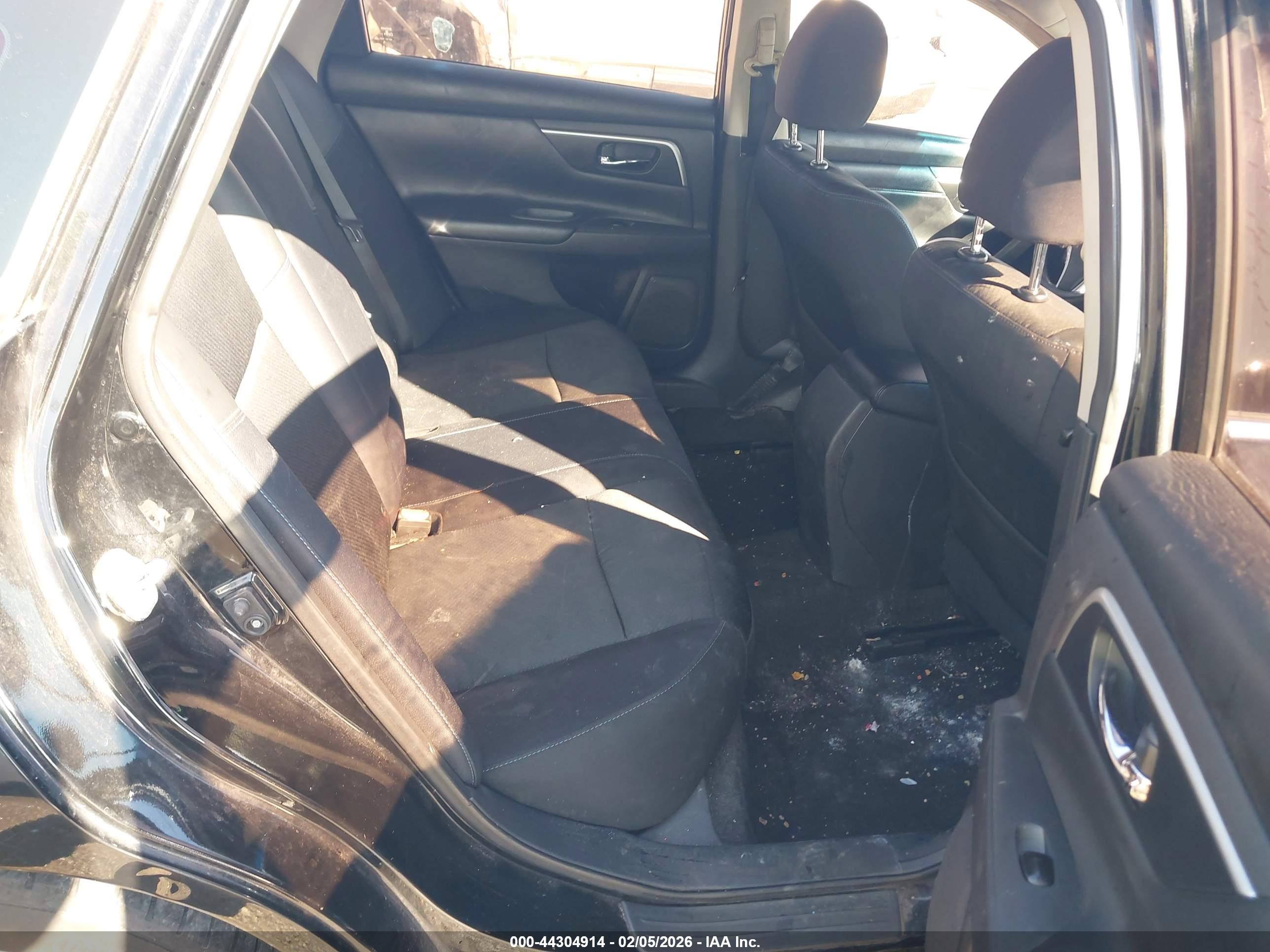 NISSAN ALTIMA image 8