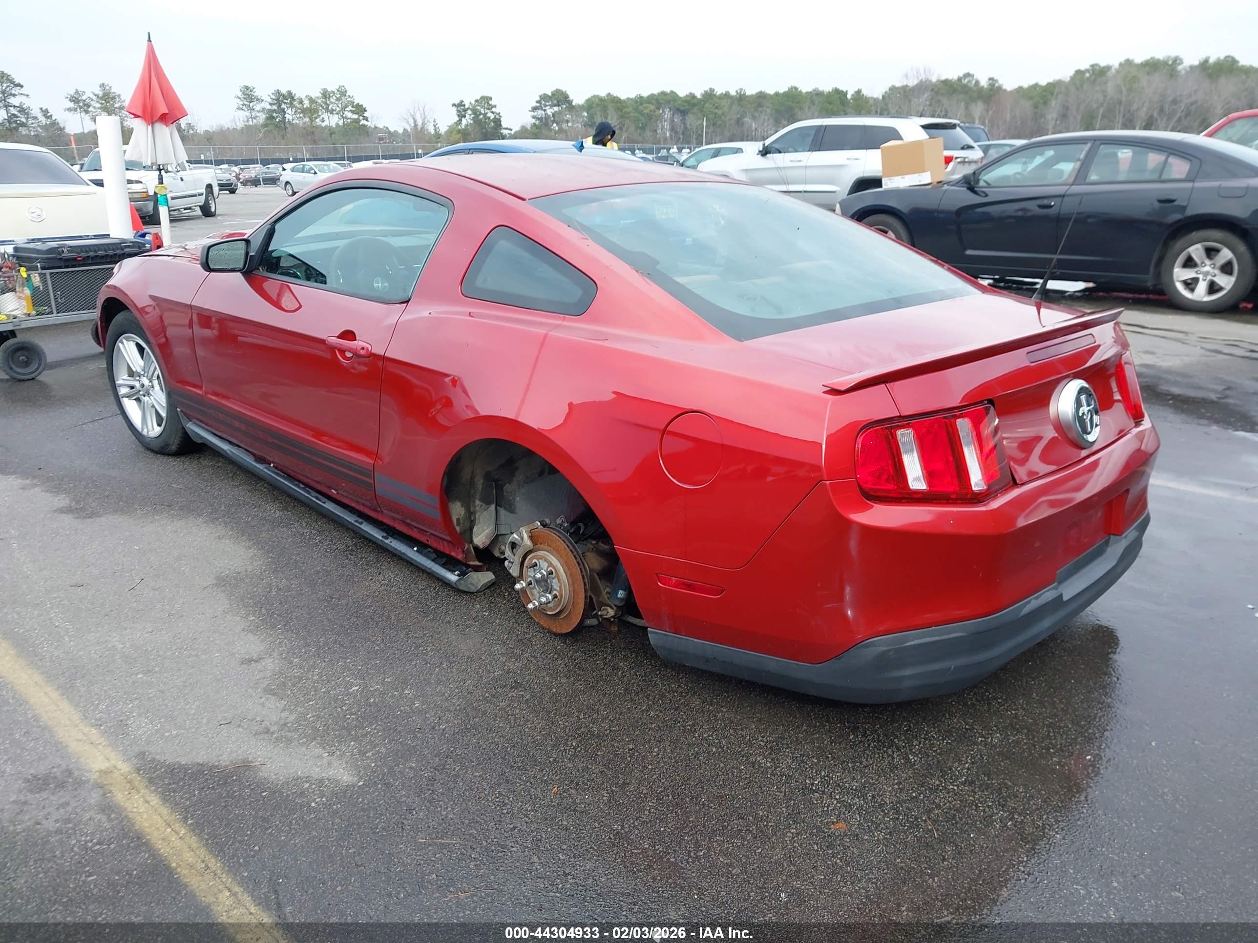 FORD MUSTANG image 3