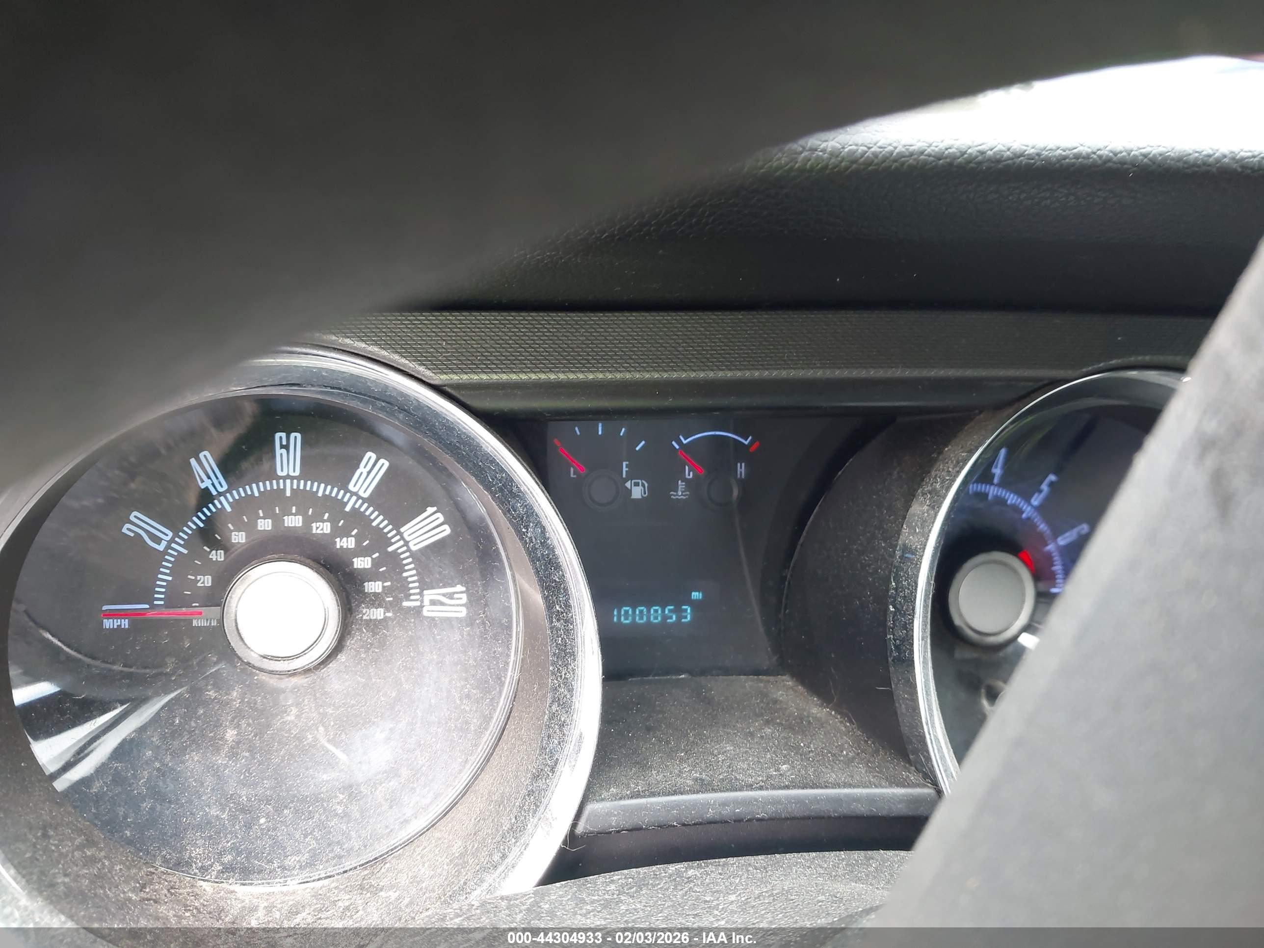 FORD MUSTANG image 7