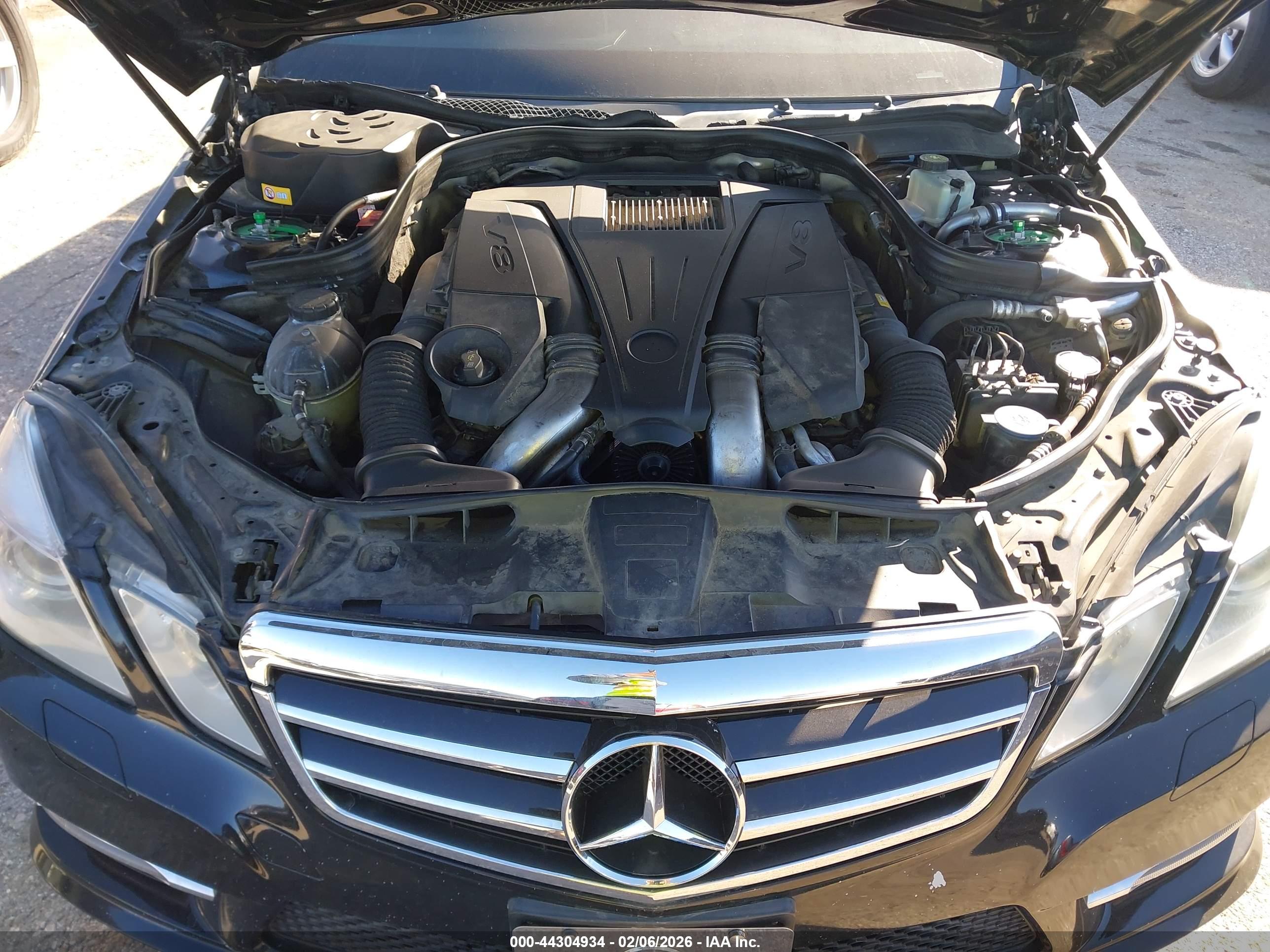MERCEDES-BENZ E image 10