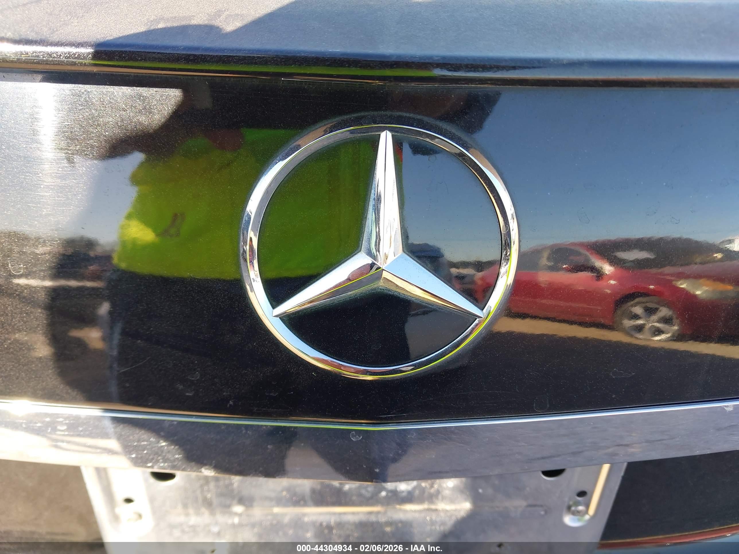 MERCEDES-BENZ E image 6