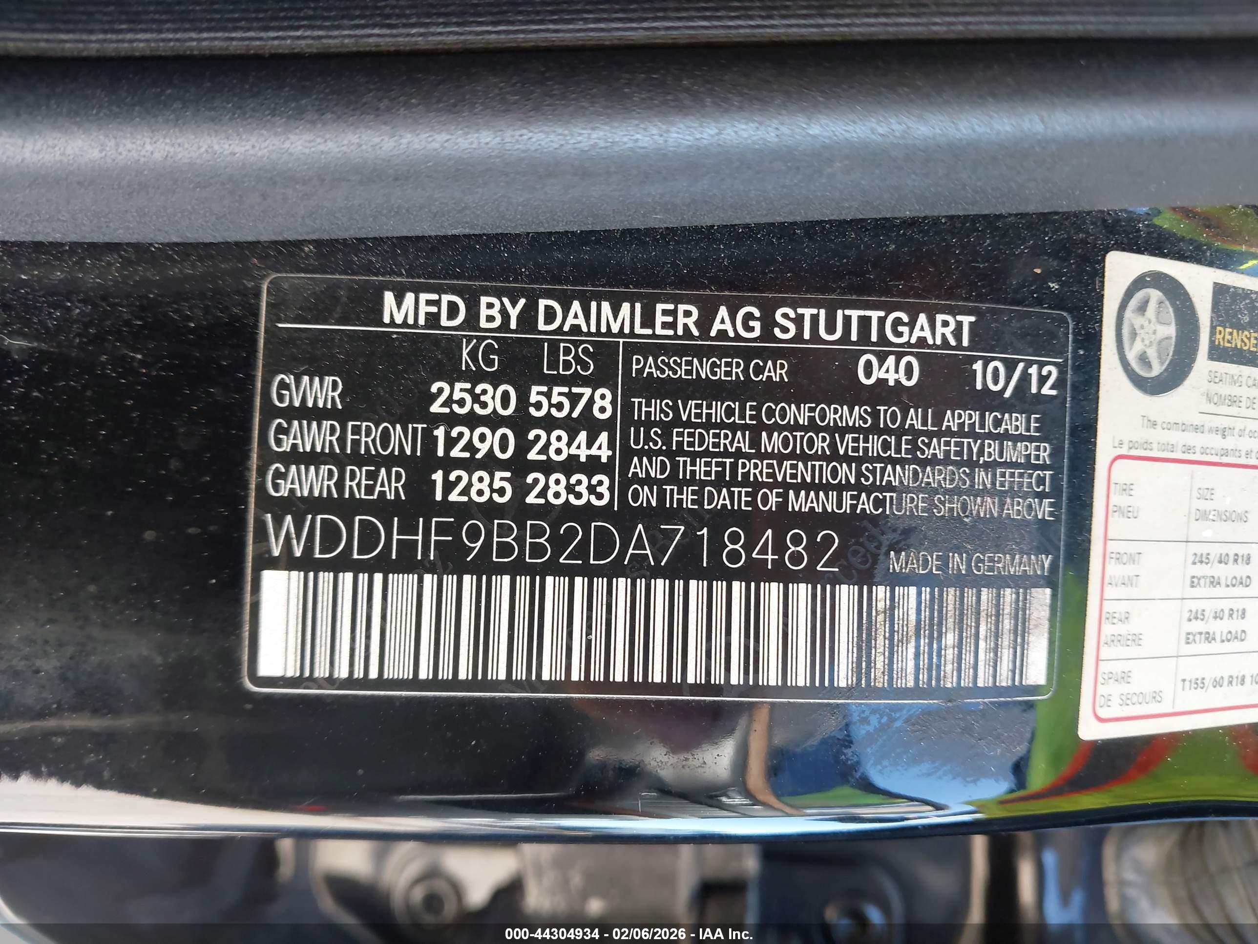 MERCEDES-BENZ E image 9