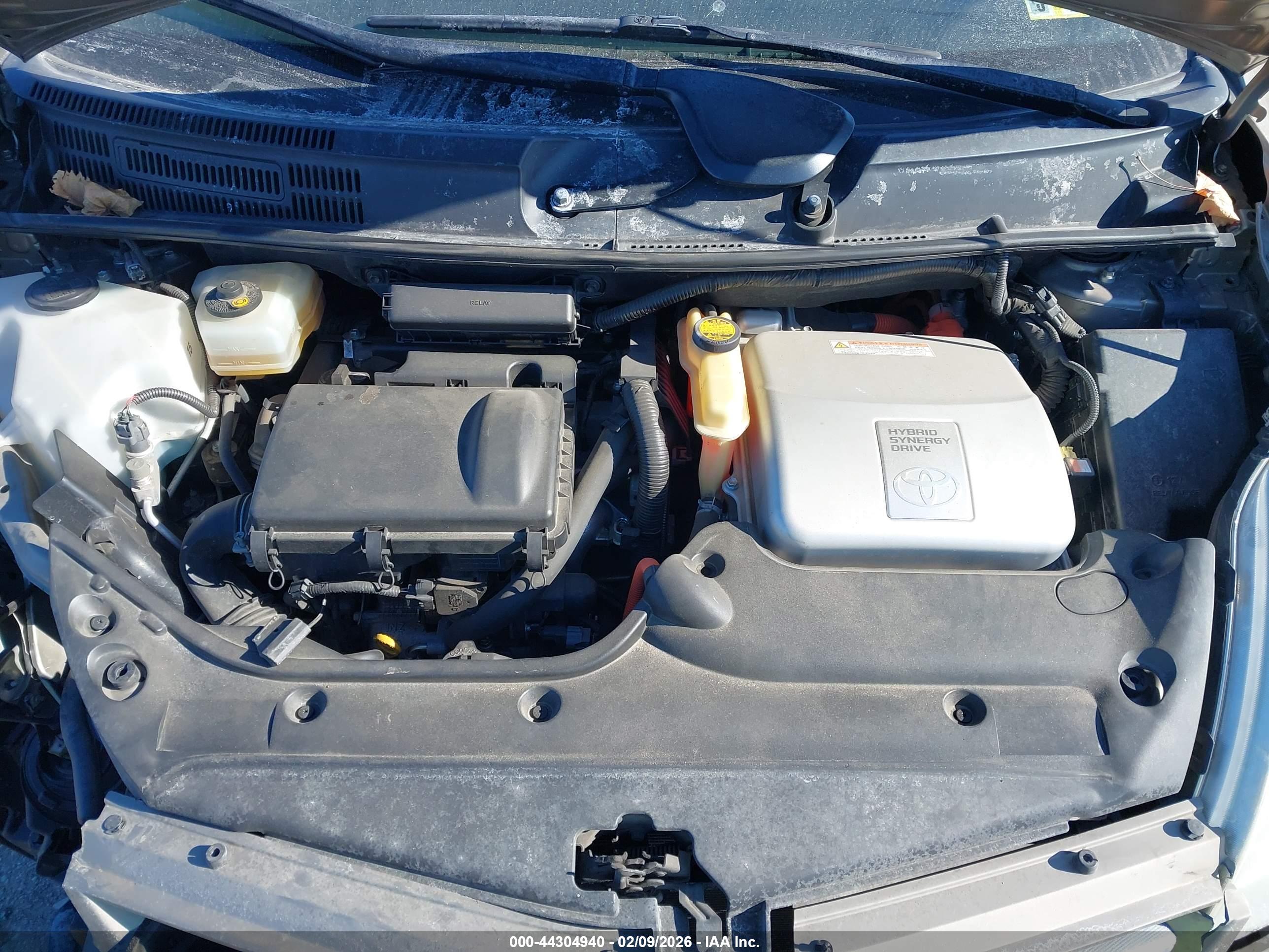 TOYOTA PRIUS image 10