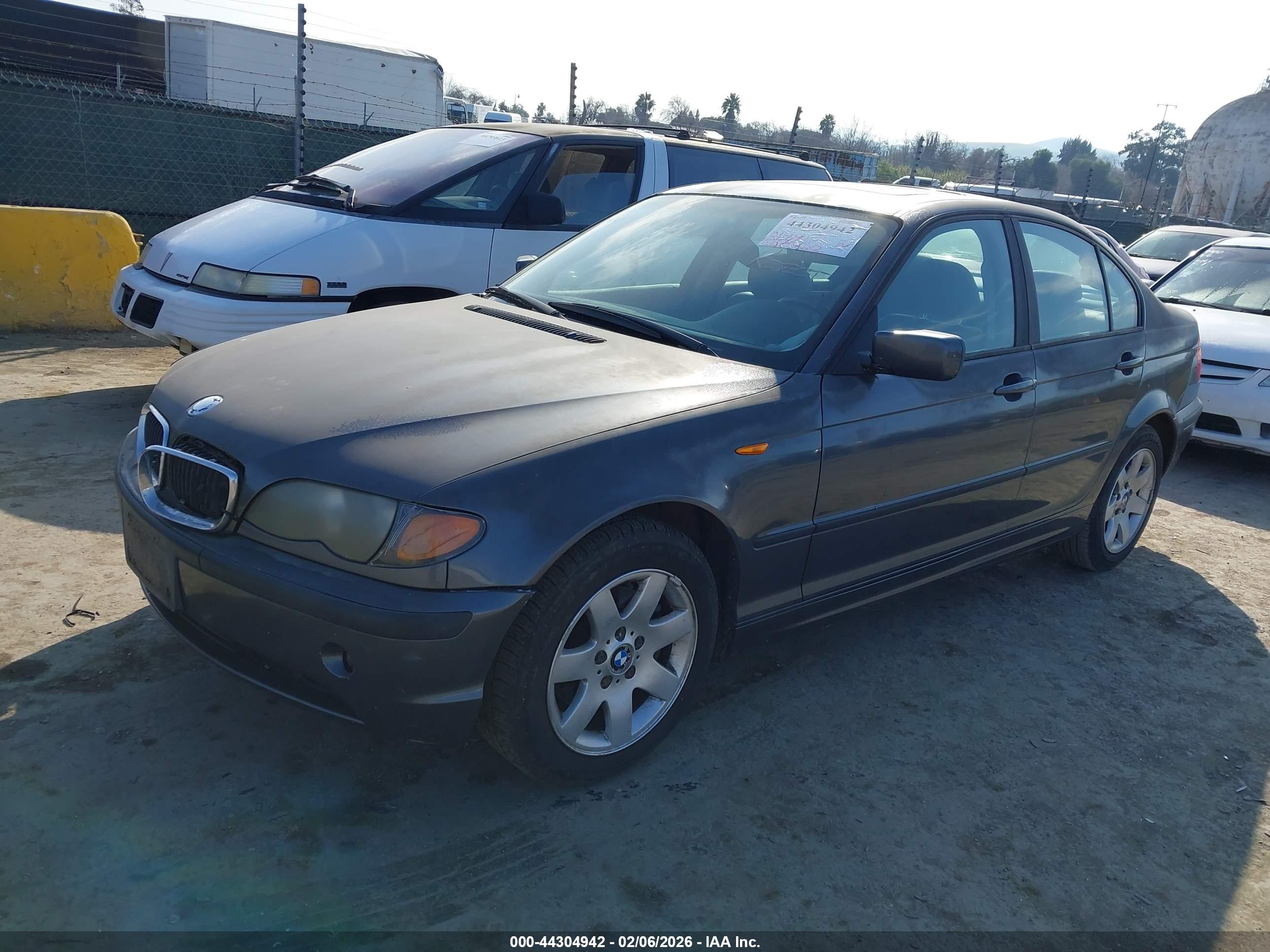 BMW 325I image 2