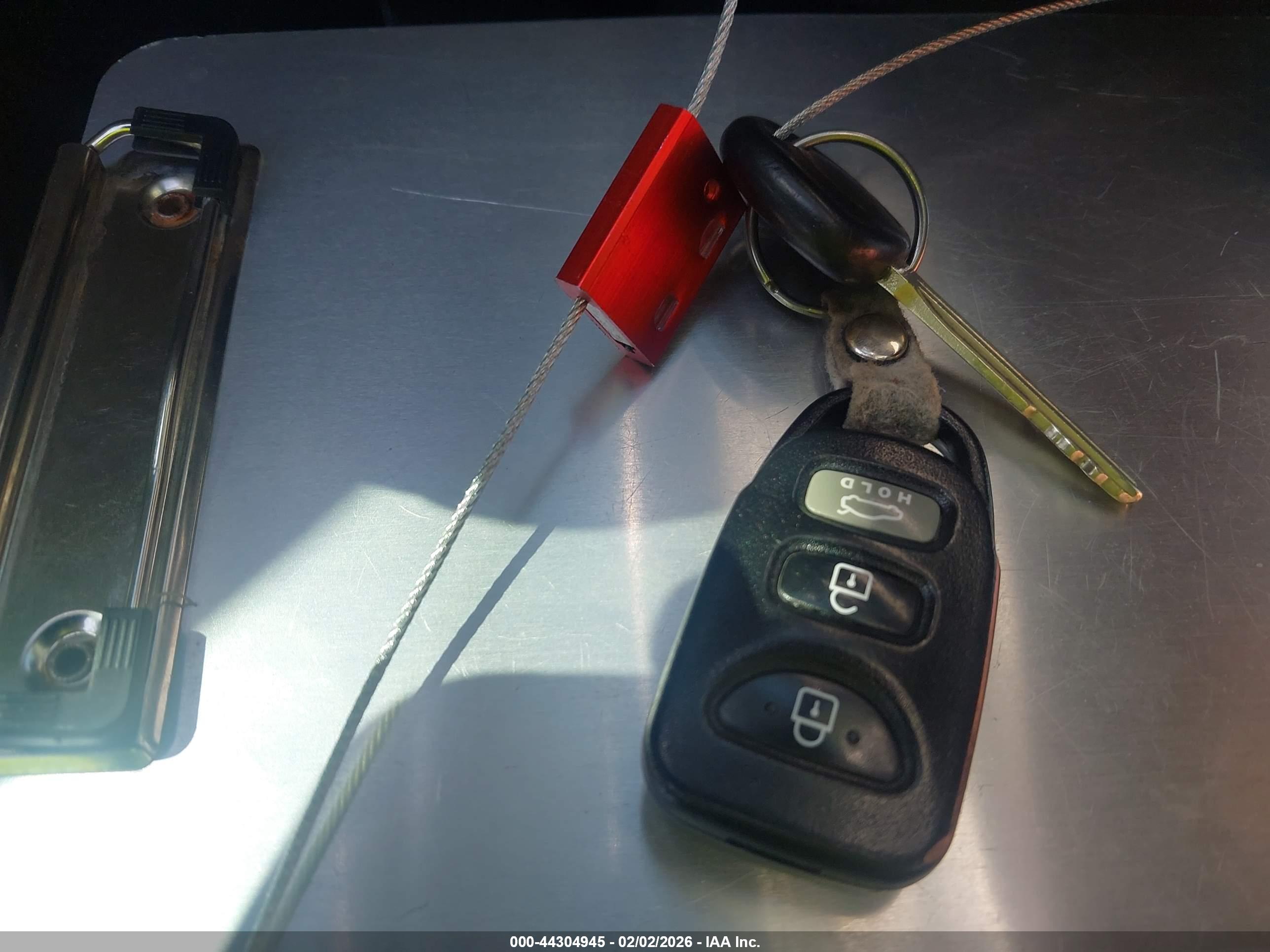 HYUNDAI ELANTRA image 11