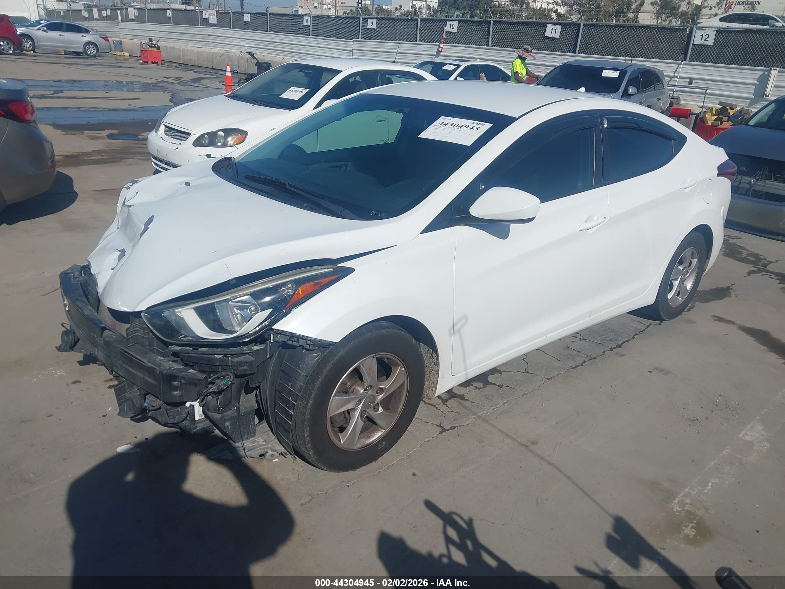 HYUNDAI ELANTRA image 2