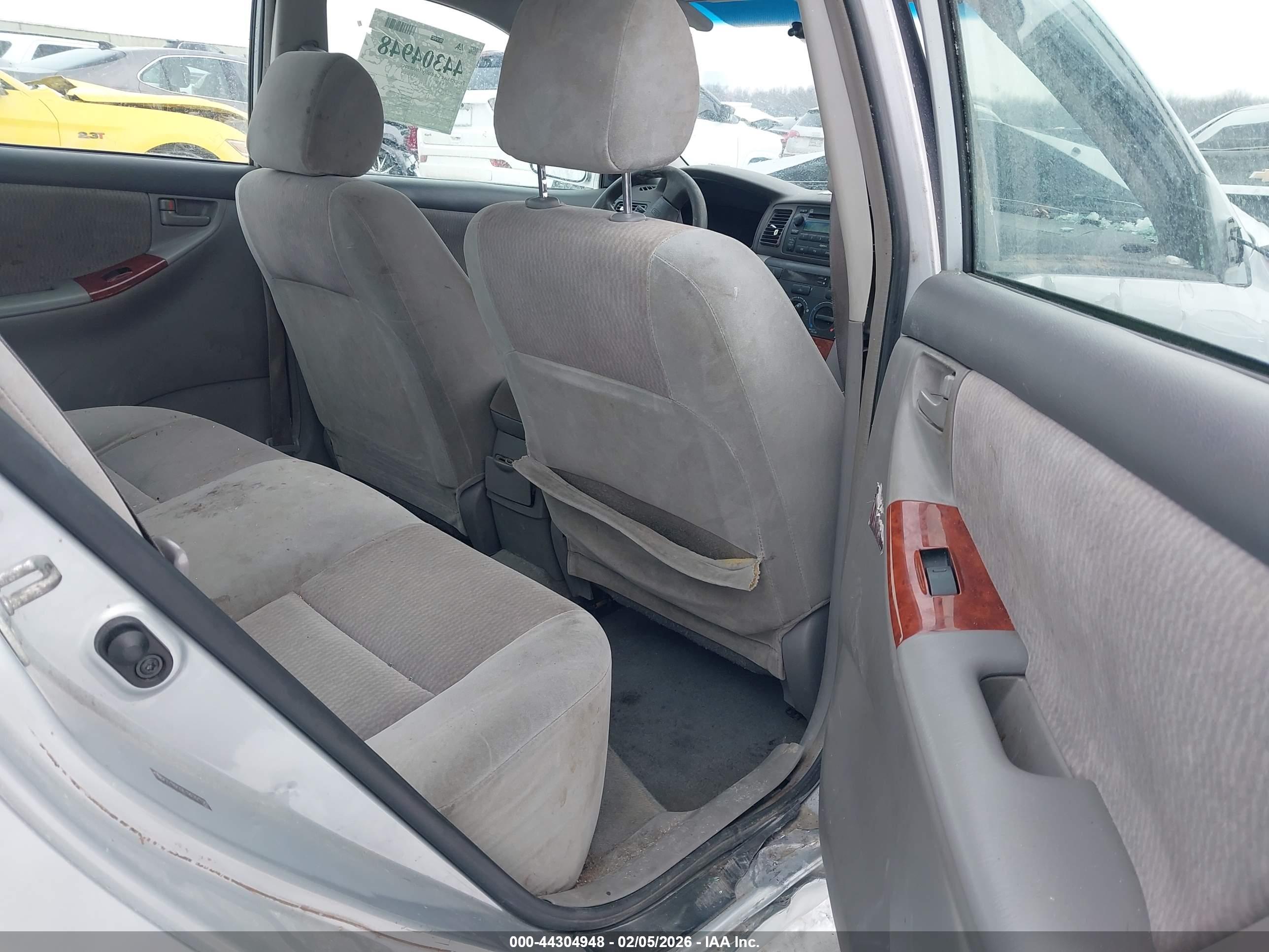 TOYOTA COROLLA image 8