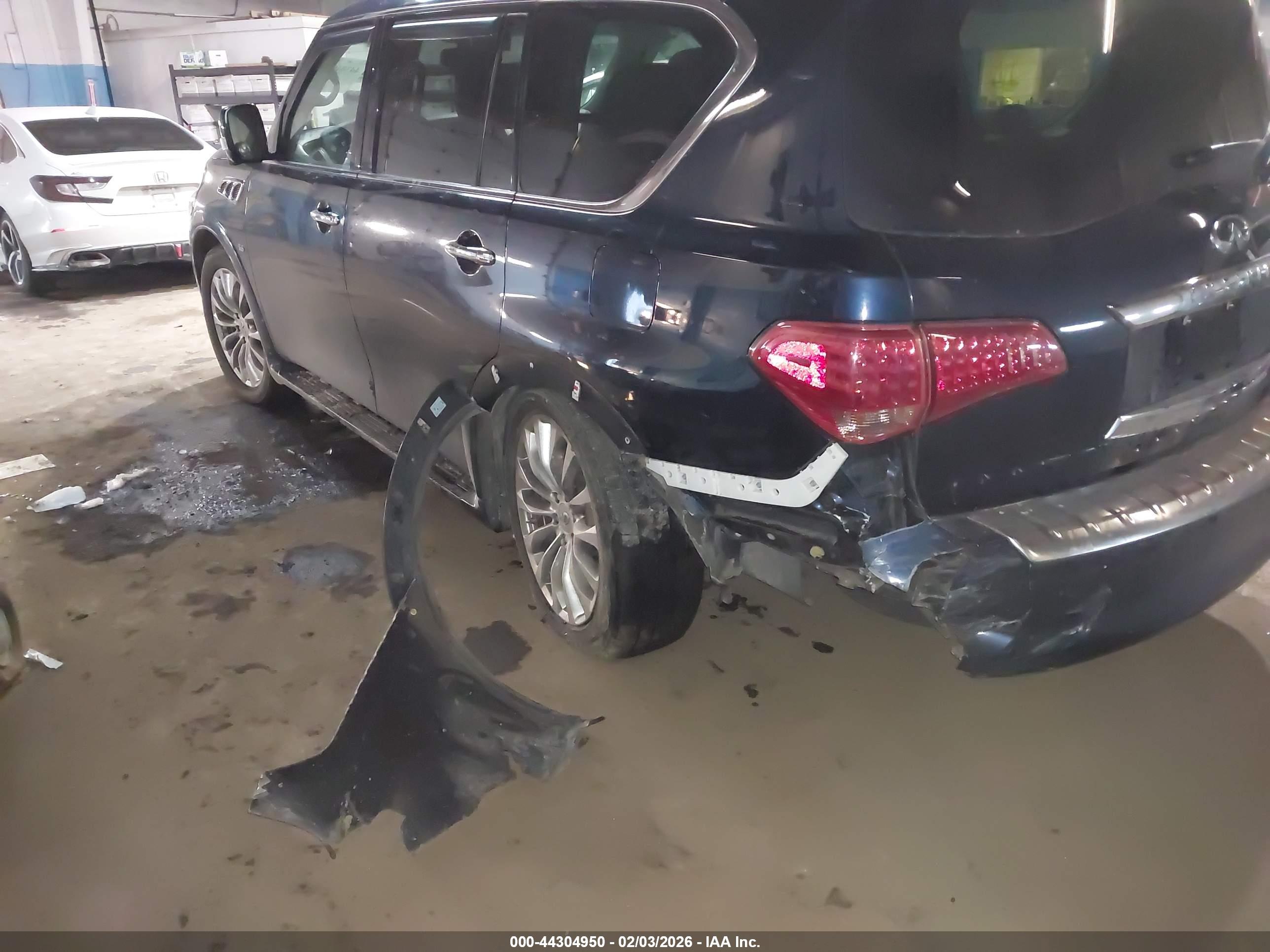 INFINITI QX80 image 6