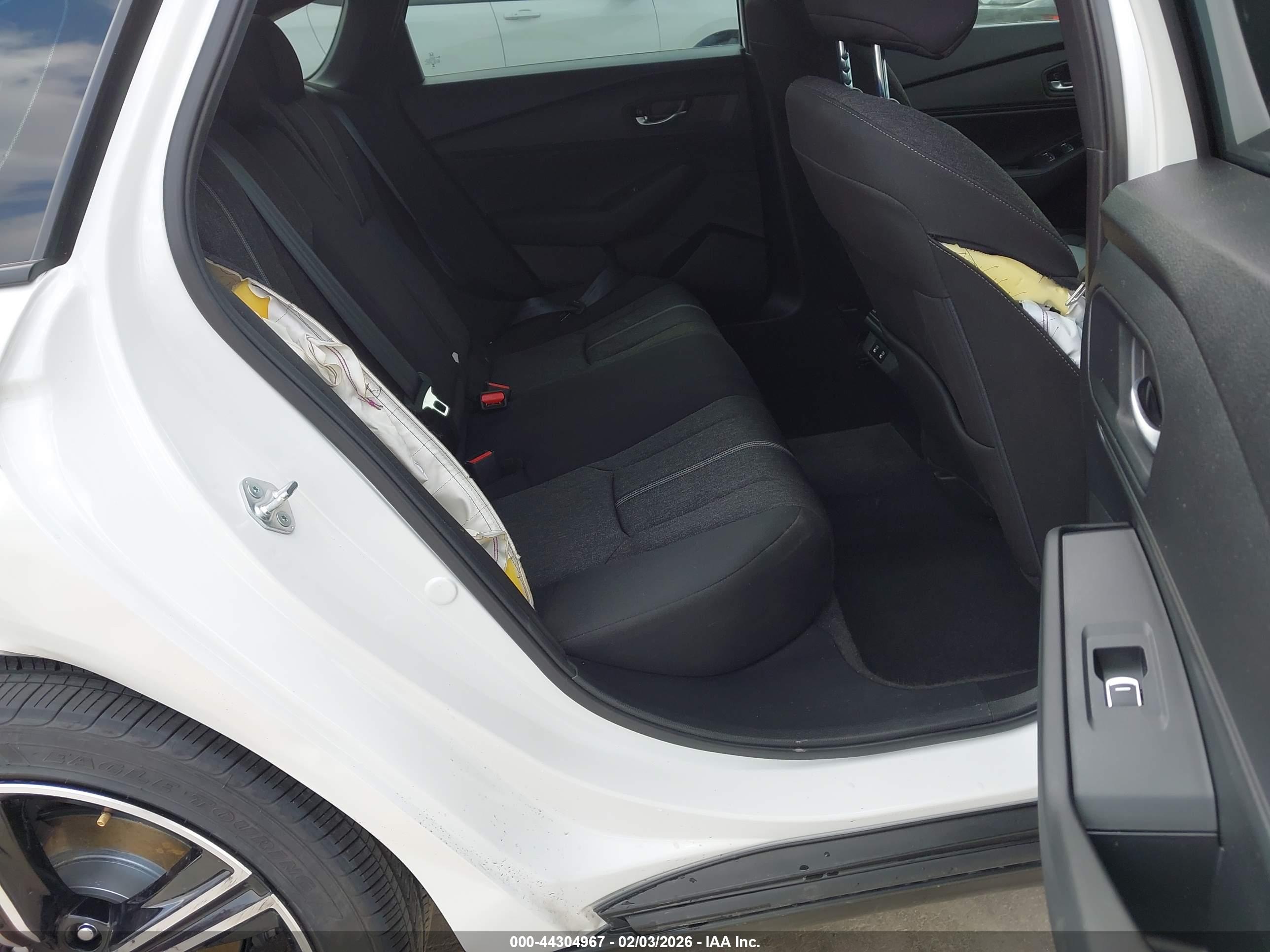 HONDA ACCORD image 8