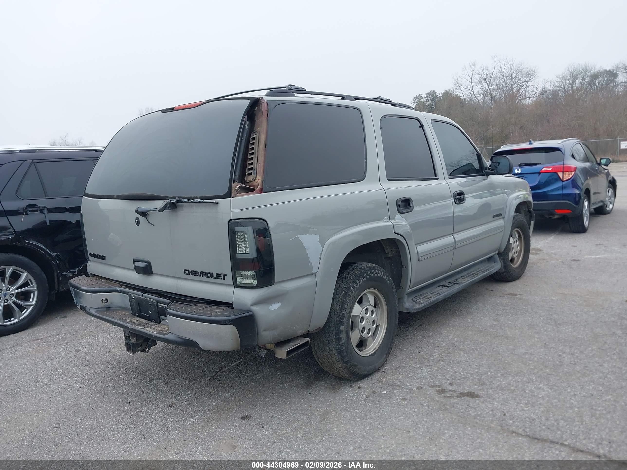 CHEVROLET TAHOE image 4