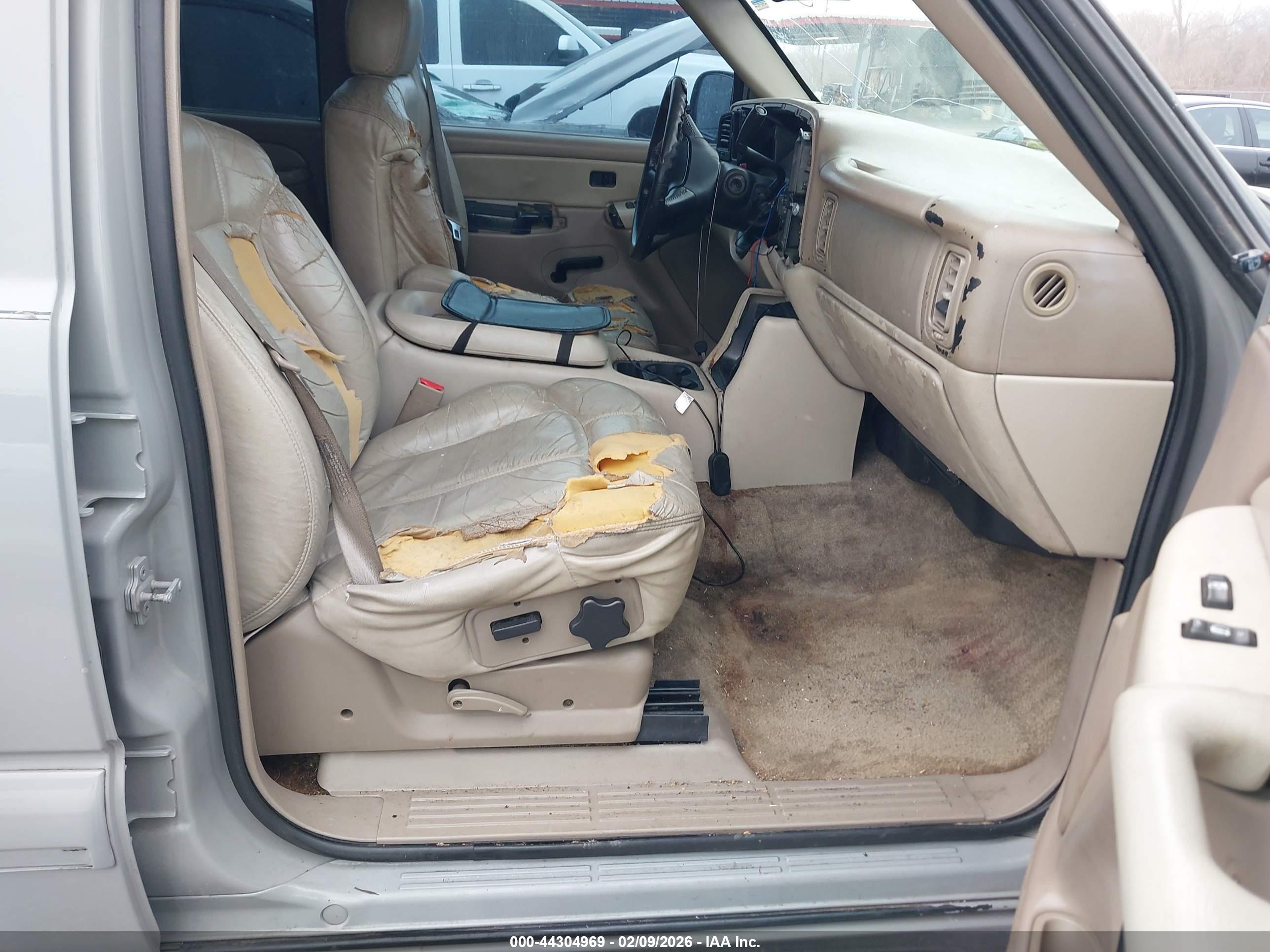 CHEVROLET TAHOE image 5