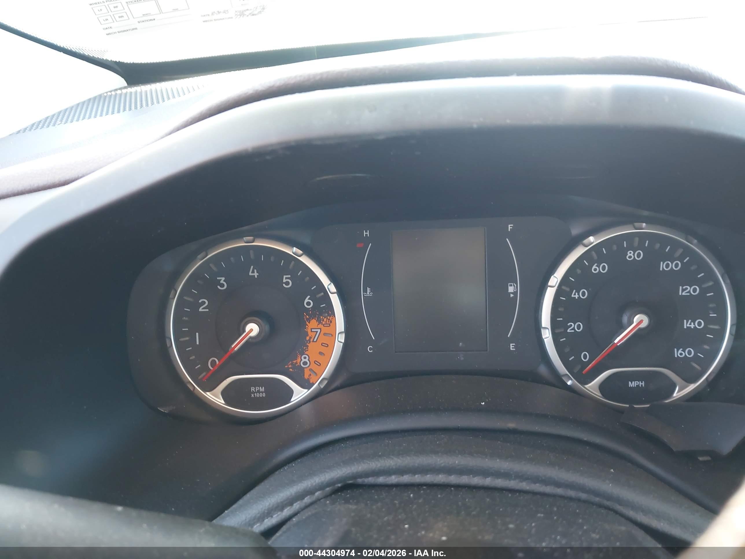 JEEP RENEGADE image 7