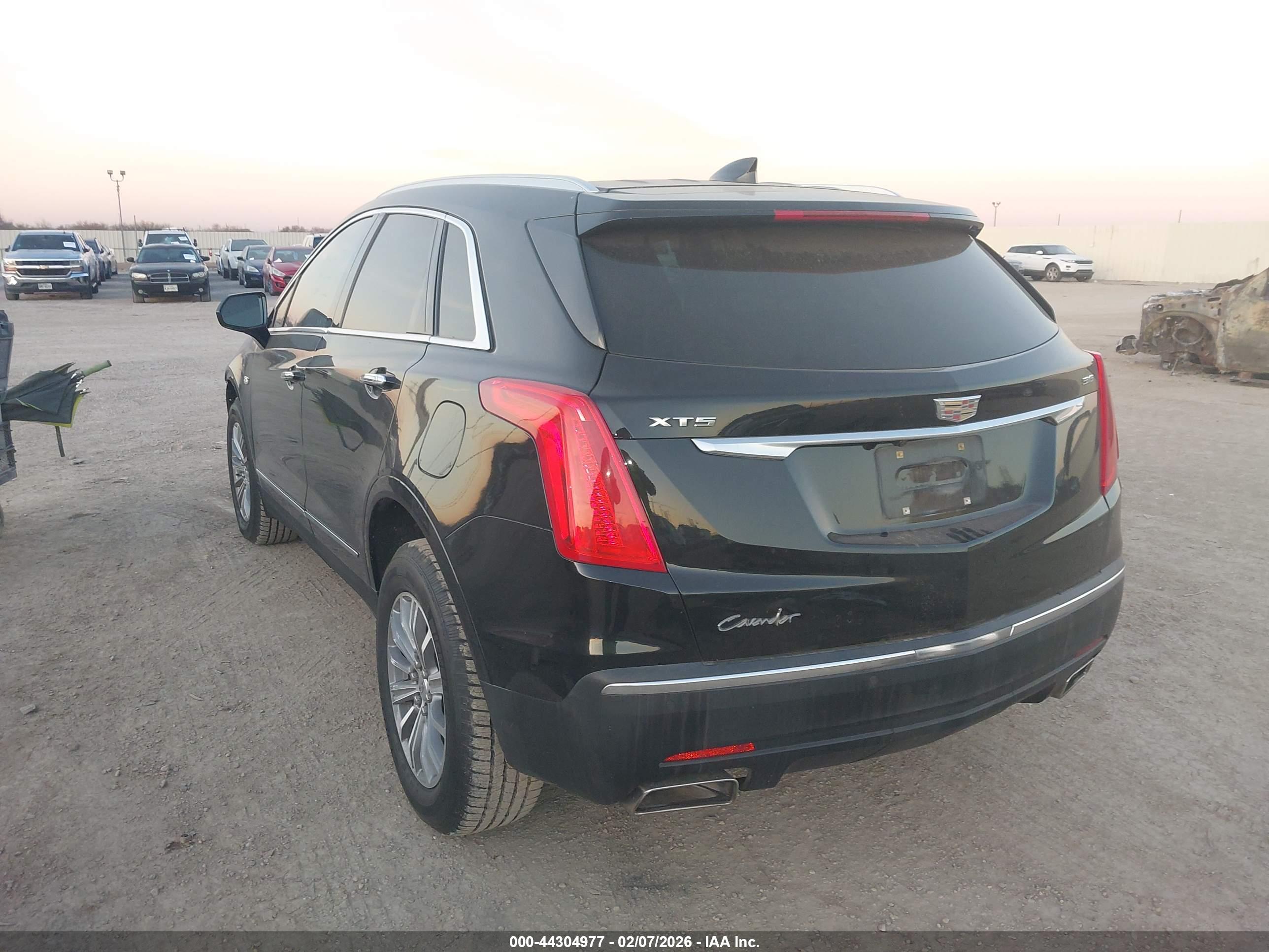 CADILLAC XT5 image 3