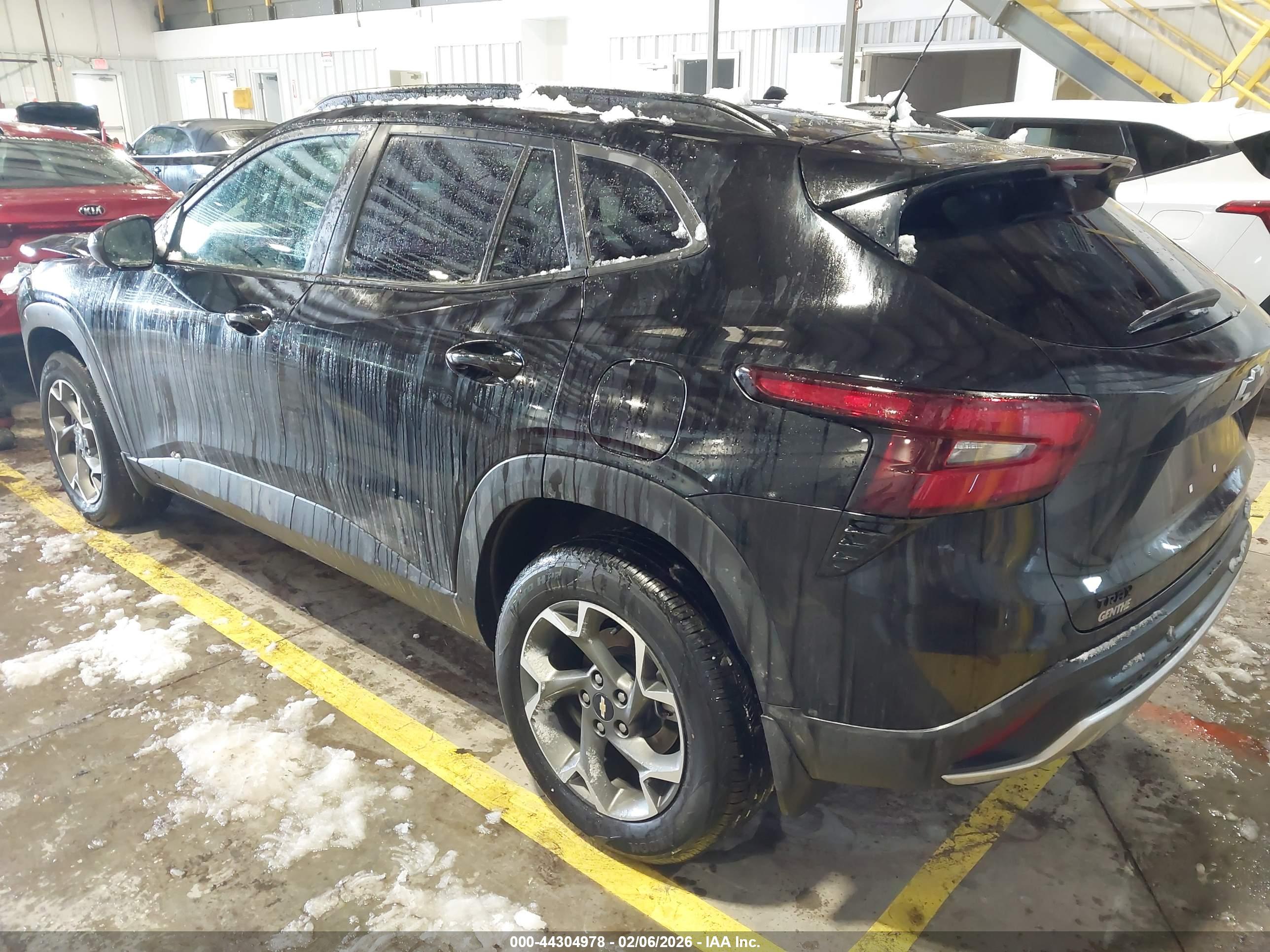 CHEVROLET TRAX image 3