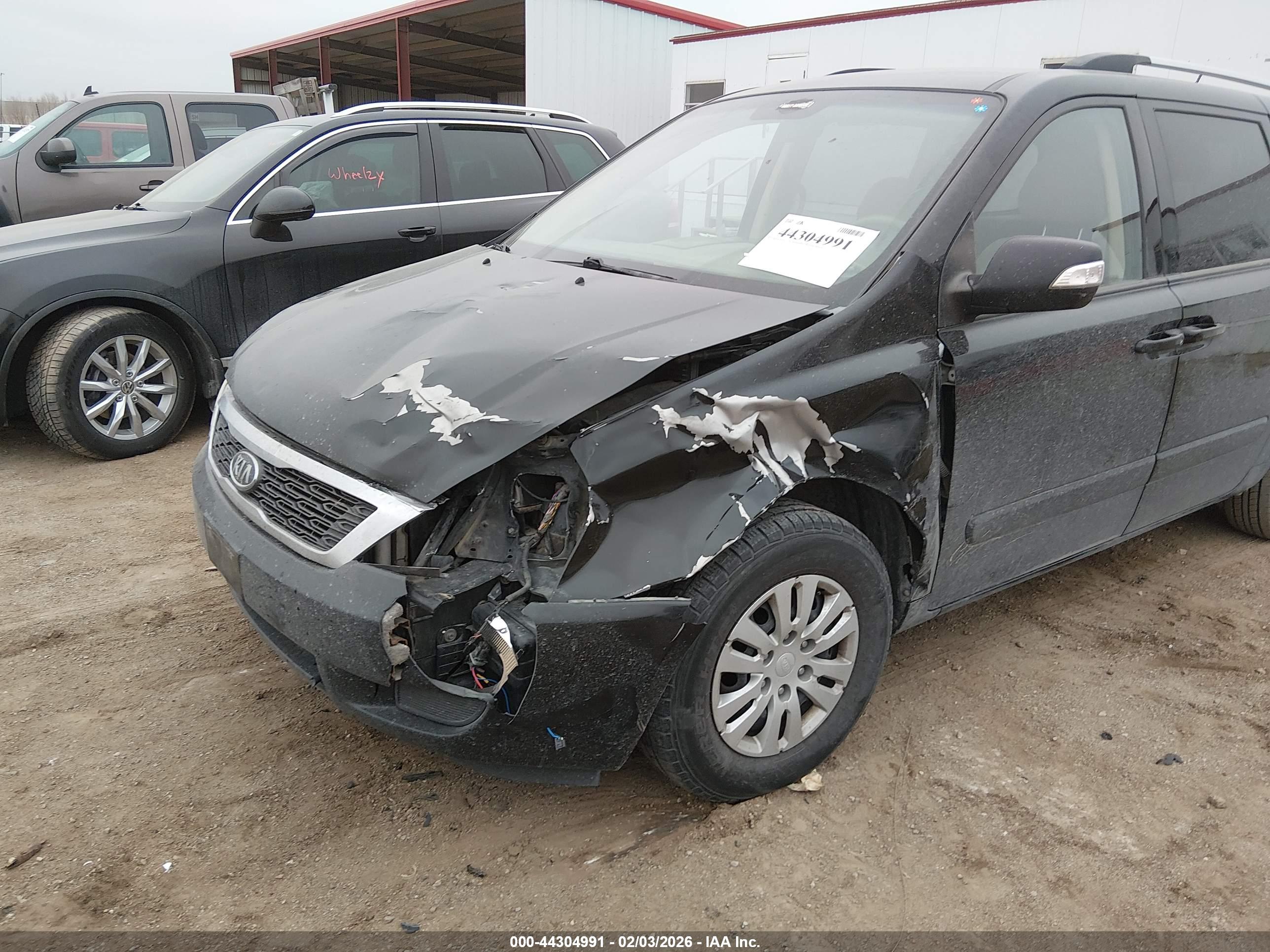 KIA SEDONA image 6