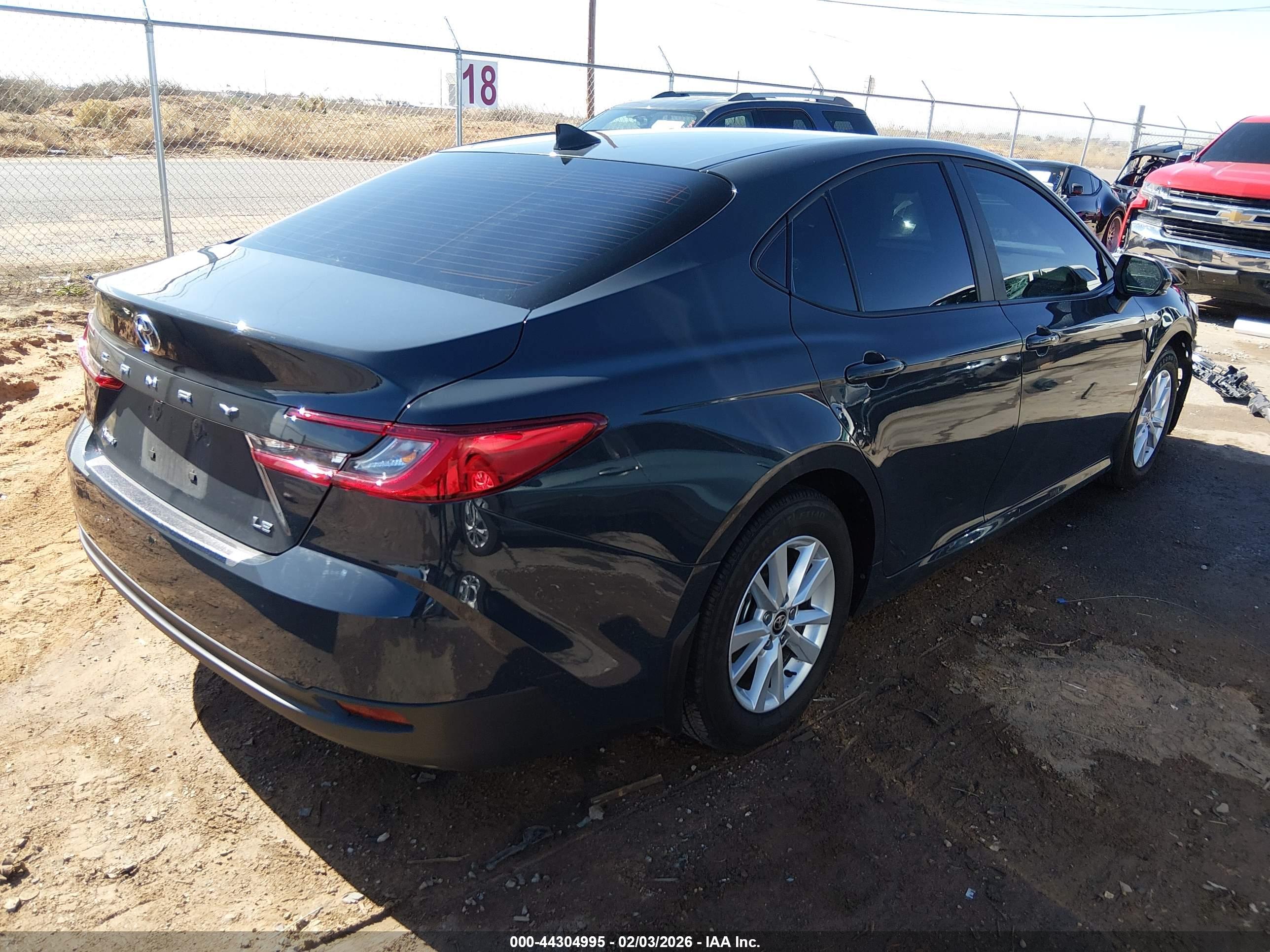TOYOTA CAMRY image 4