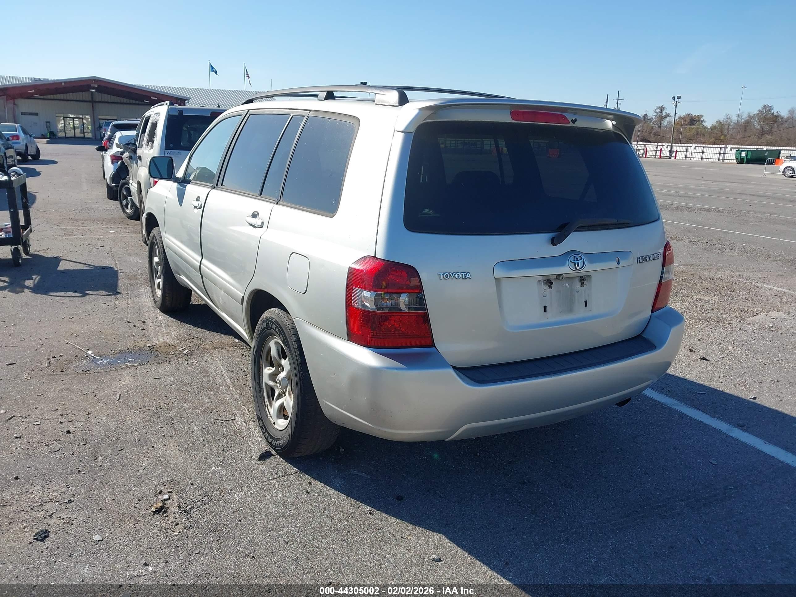 TOYOTA HIGHLANDER image 3