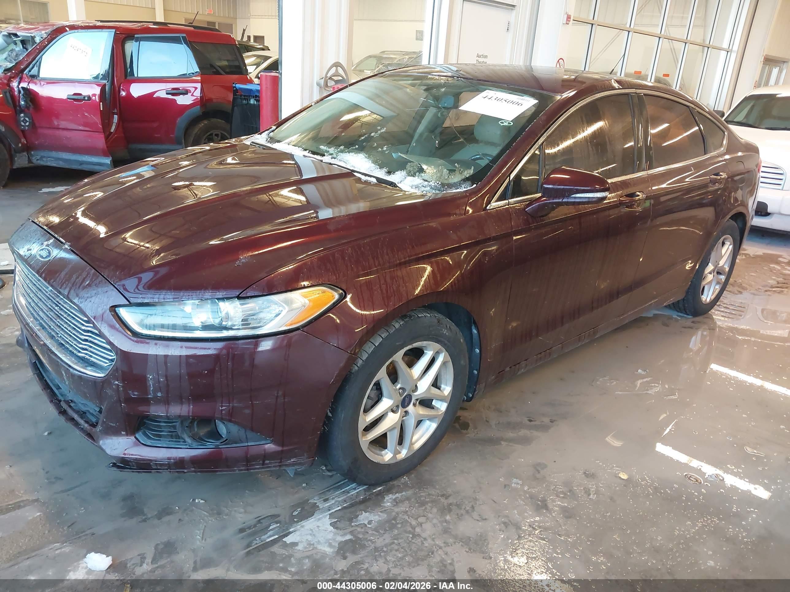 FORD FUSION image 2