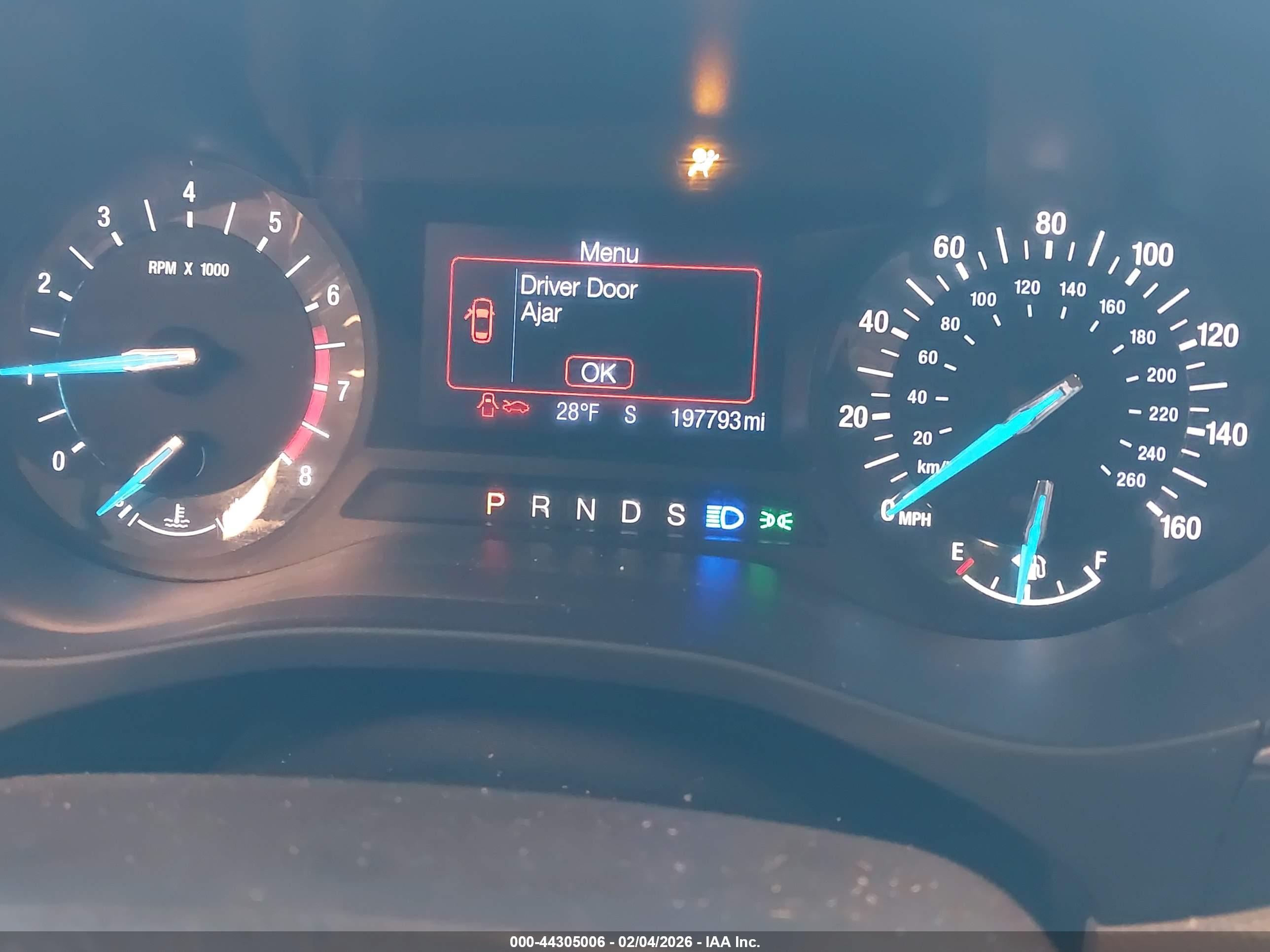 FORD FUSION image 7
