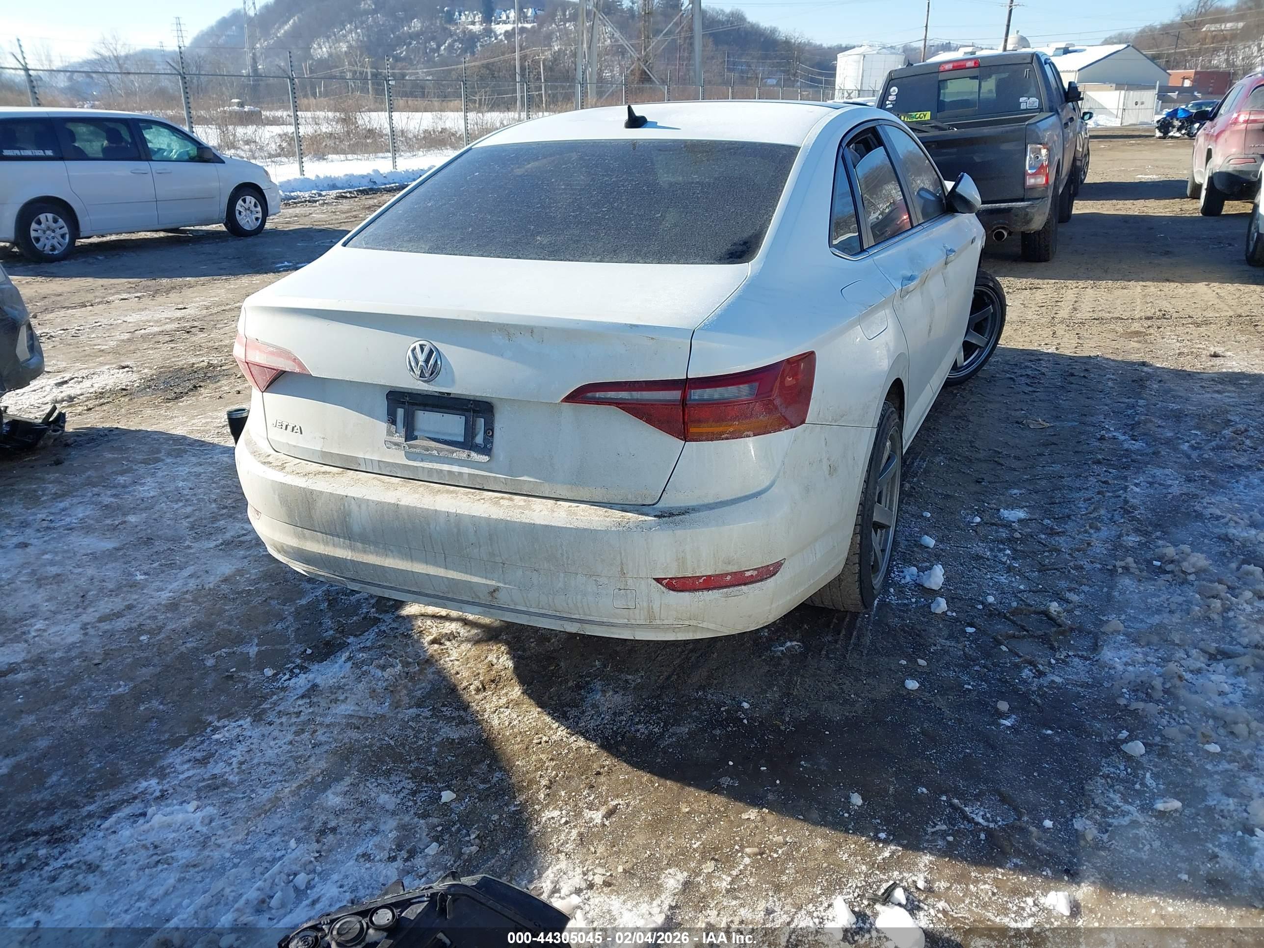 VOLKSWAGEN JETTA image 4