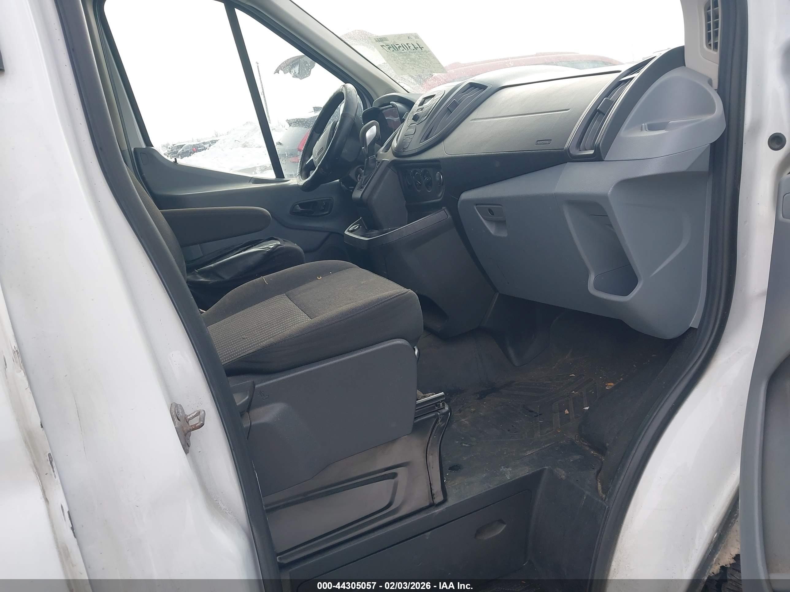 FORD TRANSIT-250 image 5