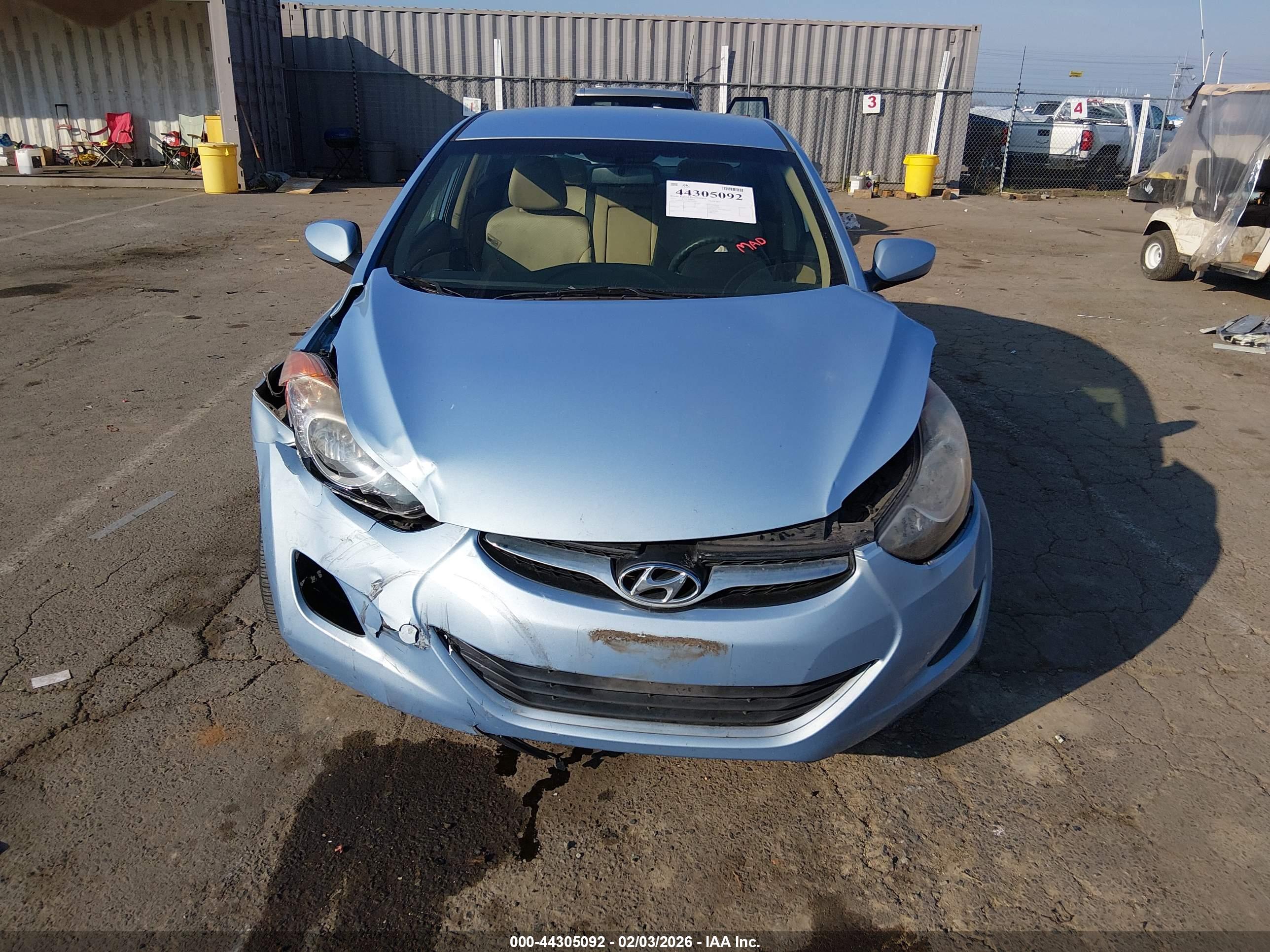 HYUNDAI ELANTRA image 6