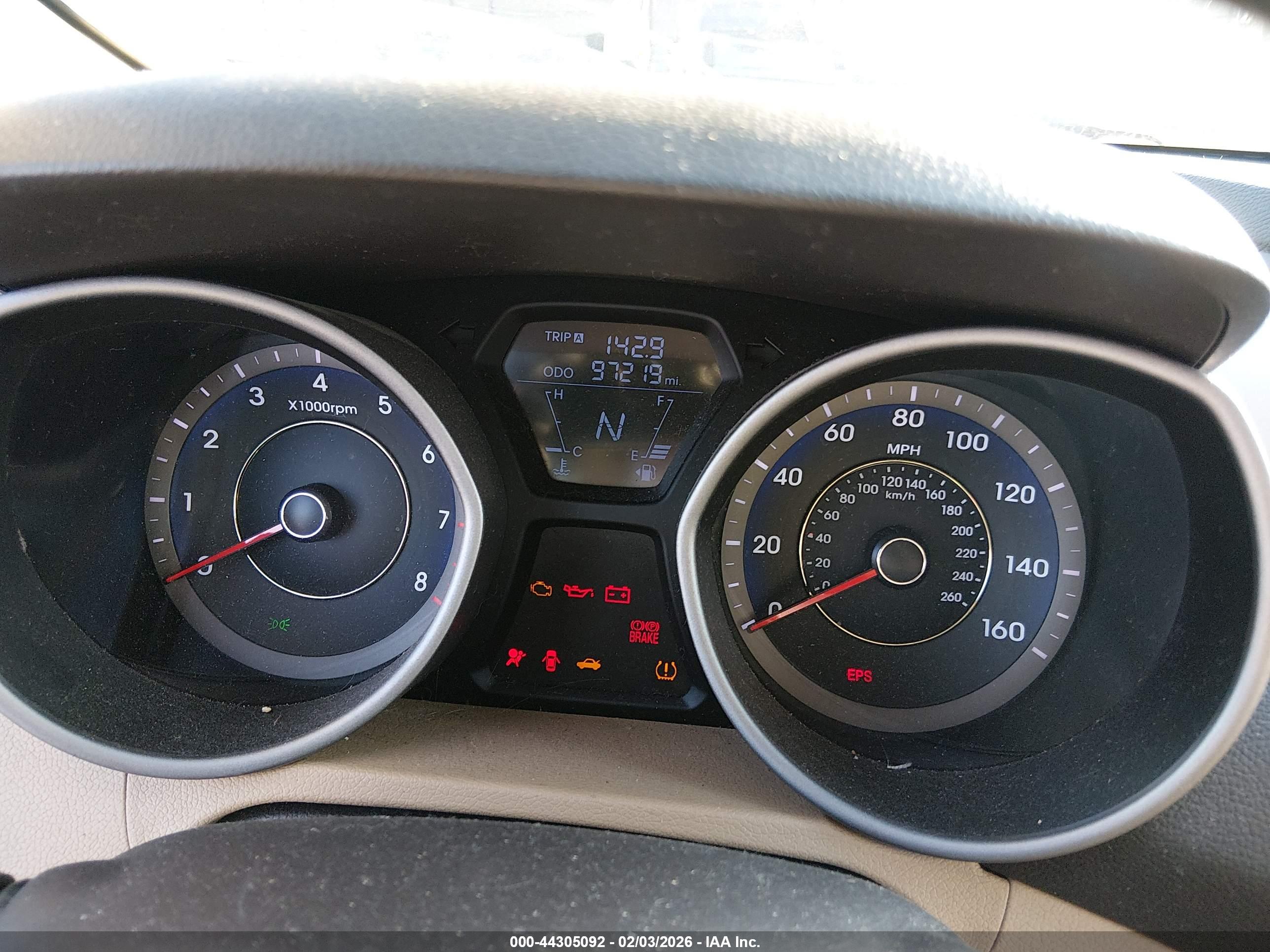 HYUNDAI ELANTRA image 7