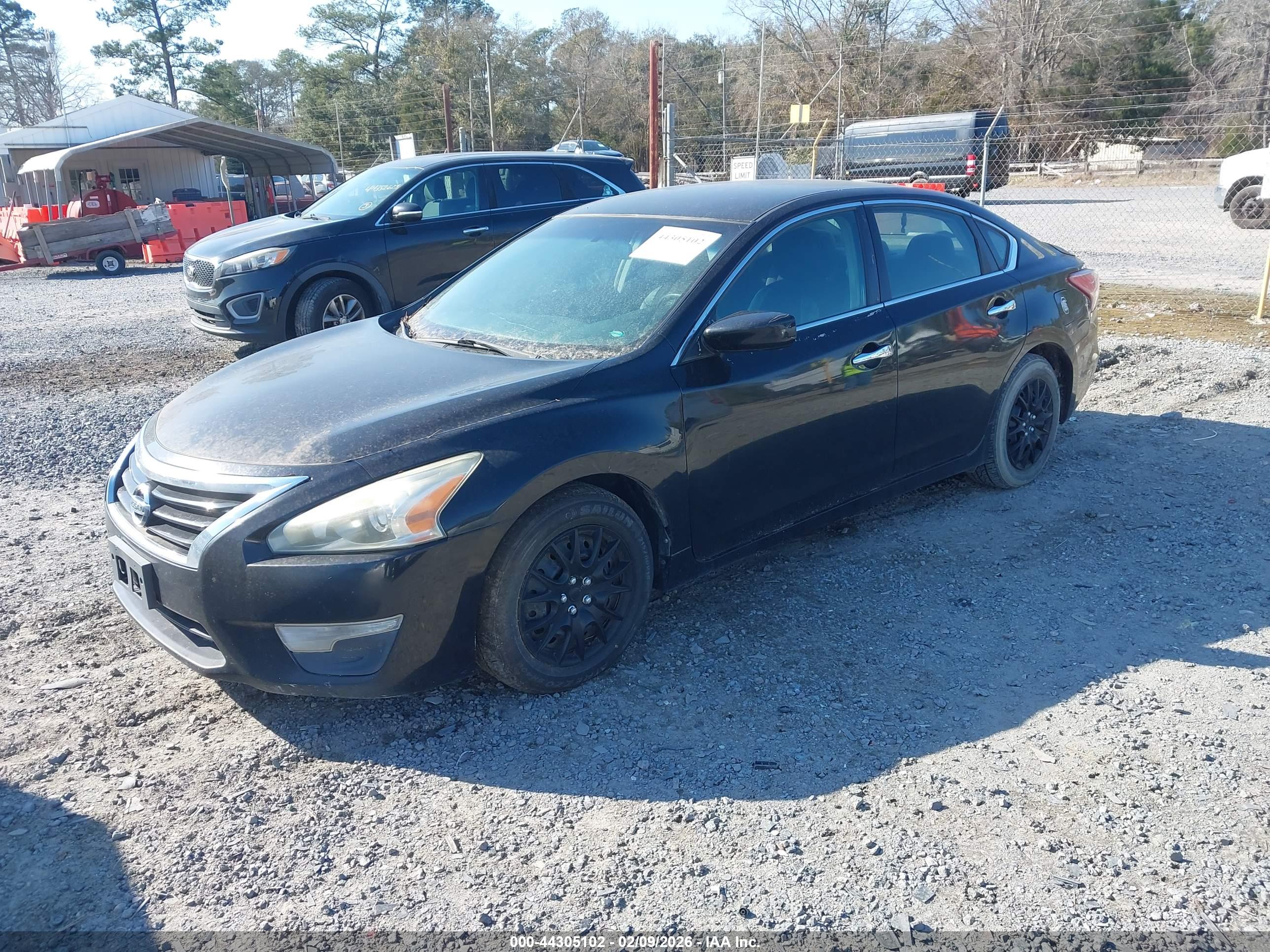 NISSAN ALTIMA image 2