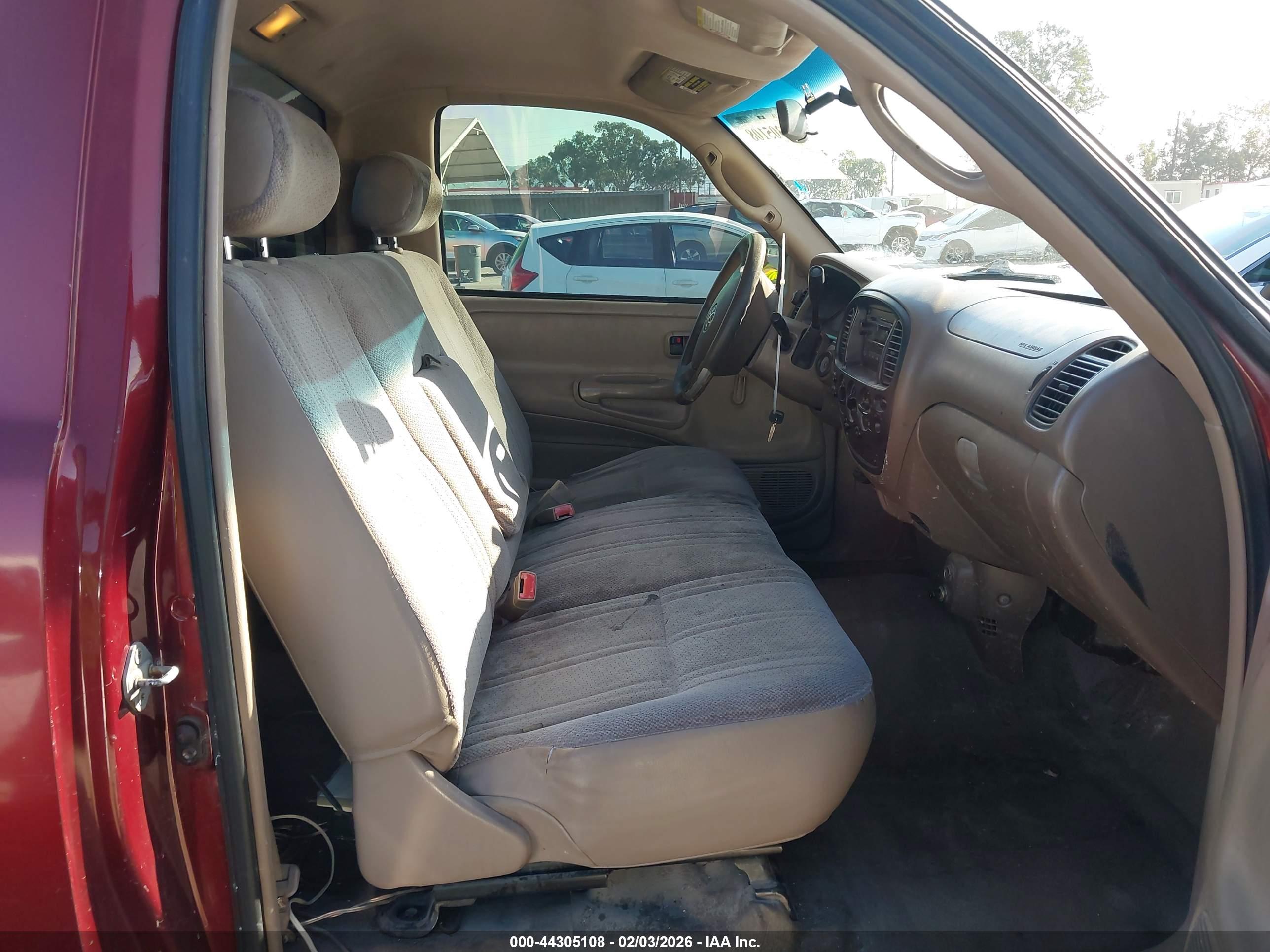 TOYOTA TUNDRA image 8