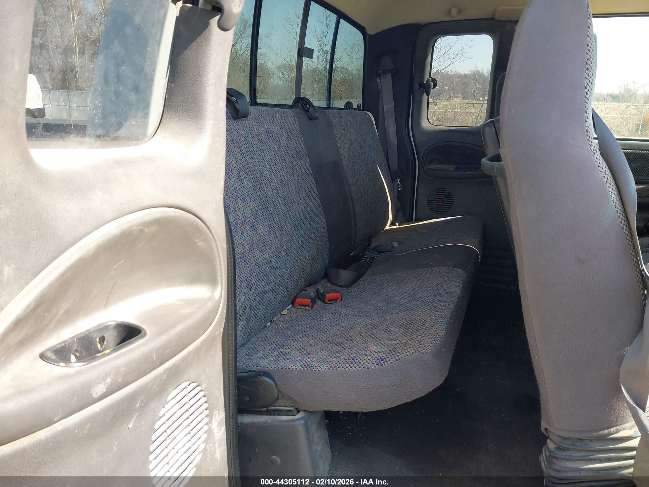 DODGE RAM image 7