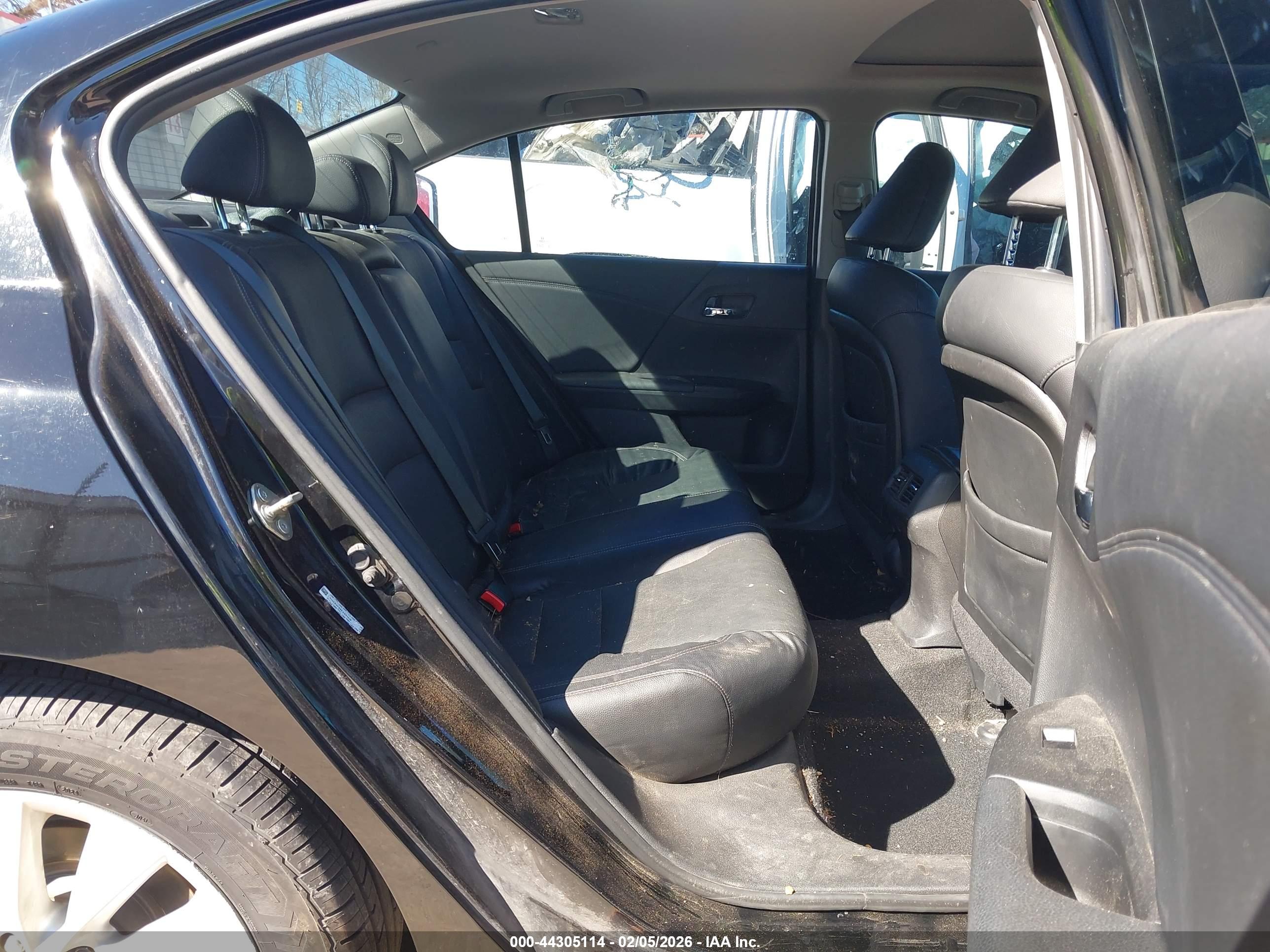 HONDA ACCORD image 8