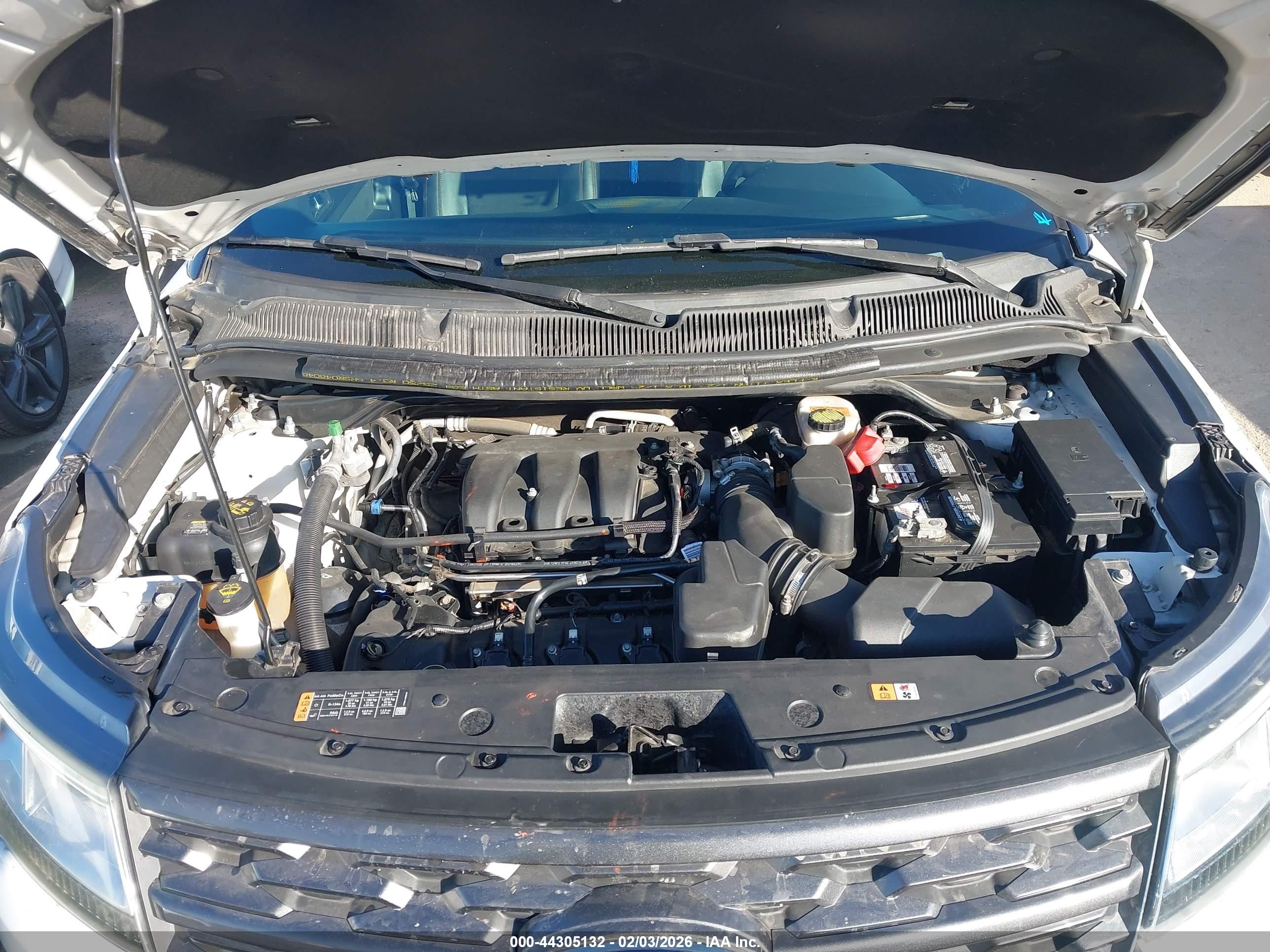 FORD EXPLORER image 10