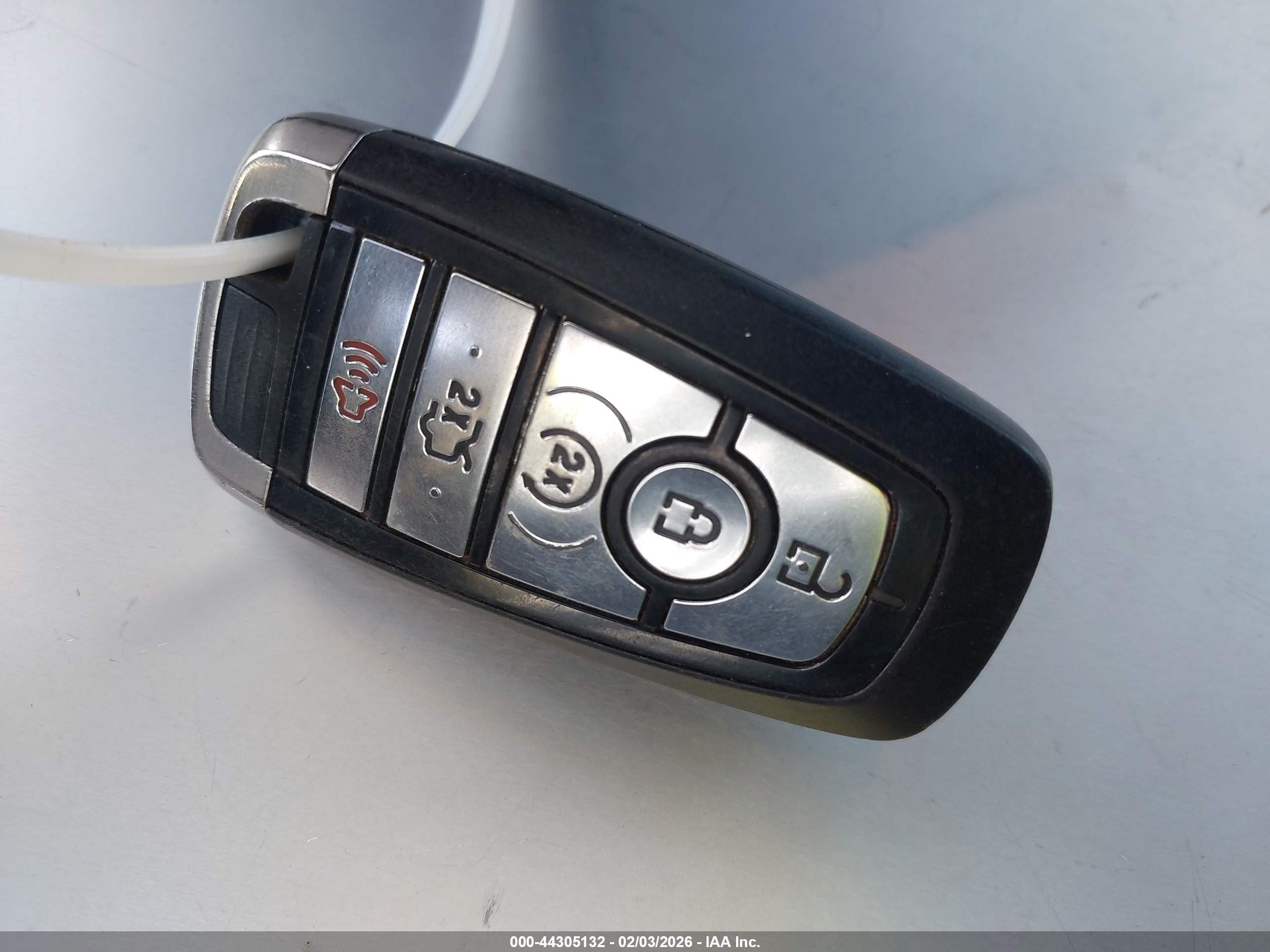 FORD EXPLORER image 11