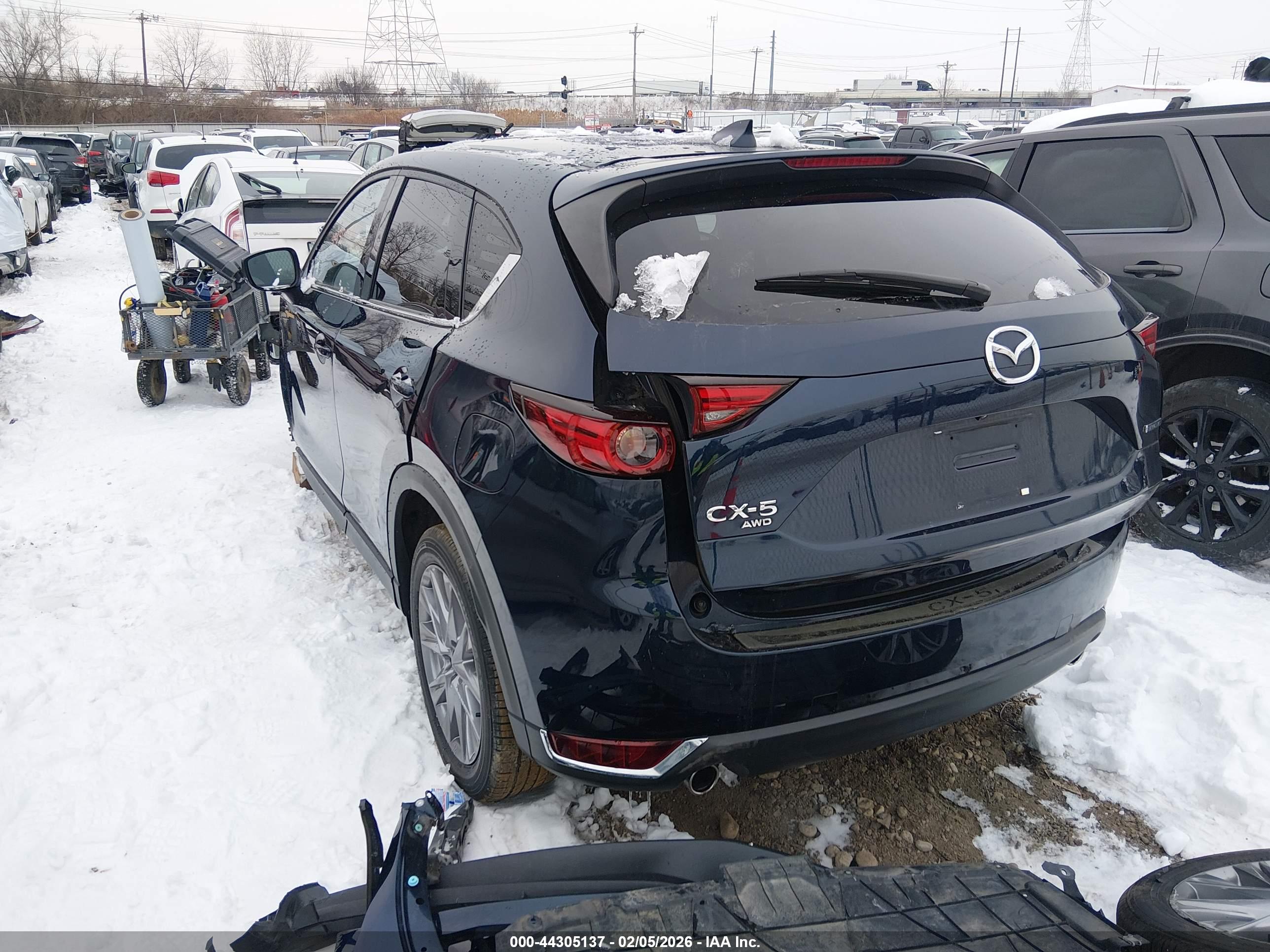 MAZDA CX-5 image 3
