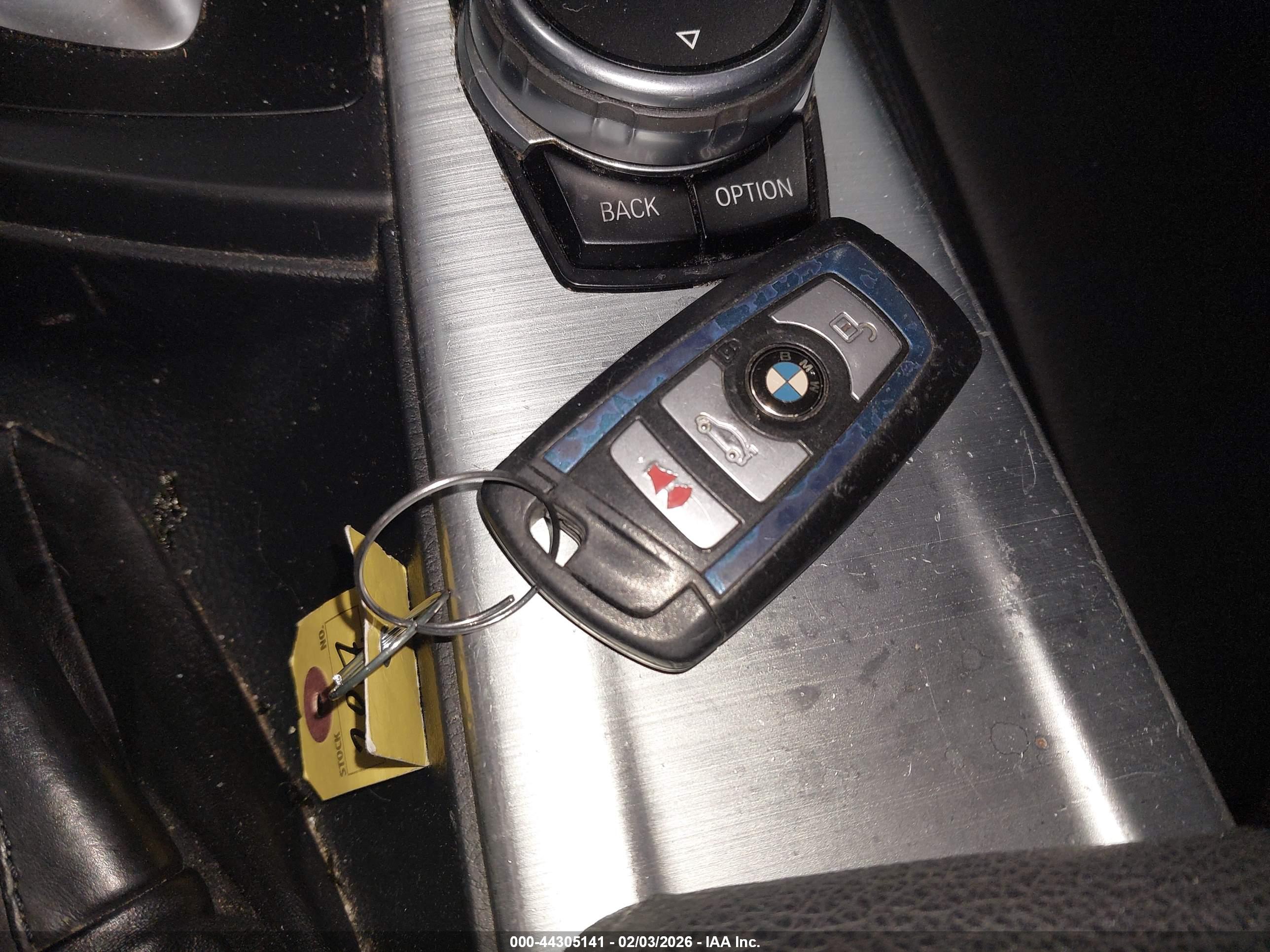 BMW 330I image 11