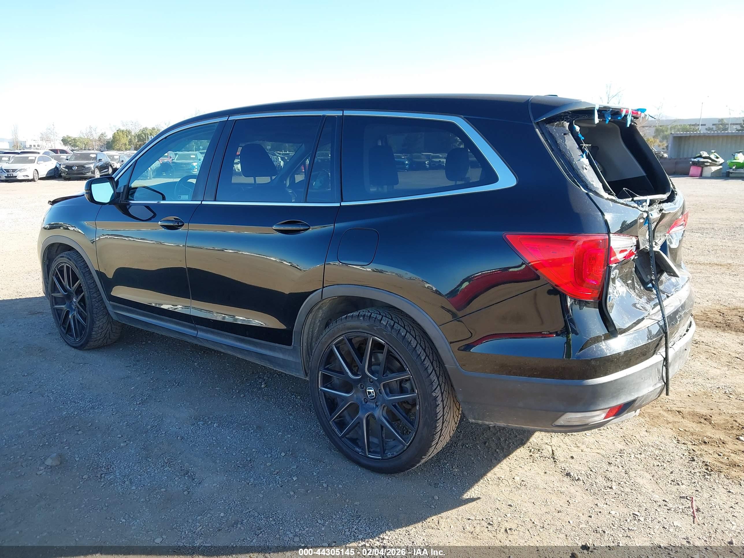 HONDA PILOT image 3