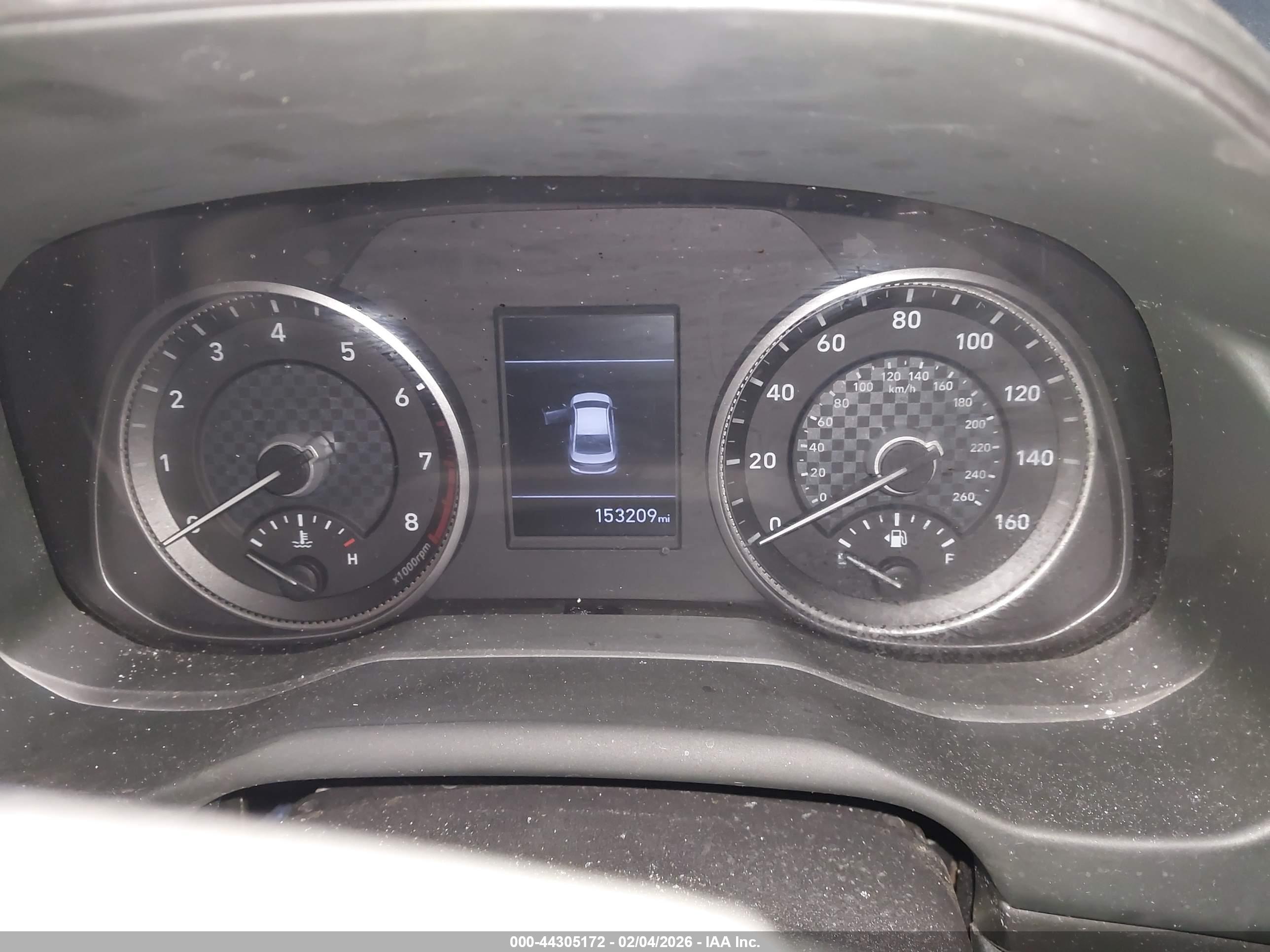 HYUNDAI ELANTRA image 7