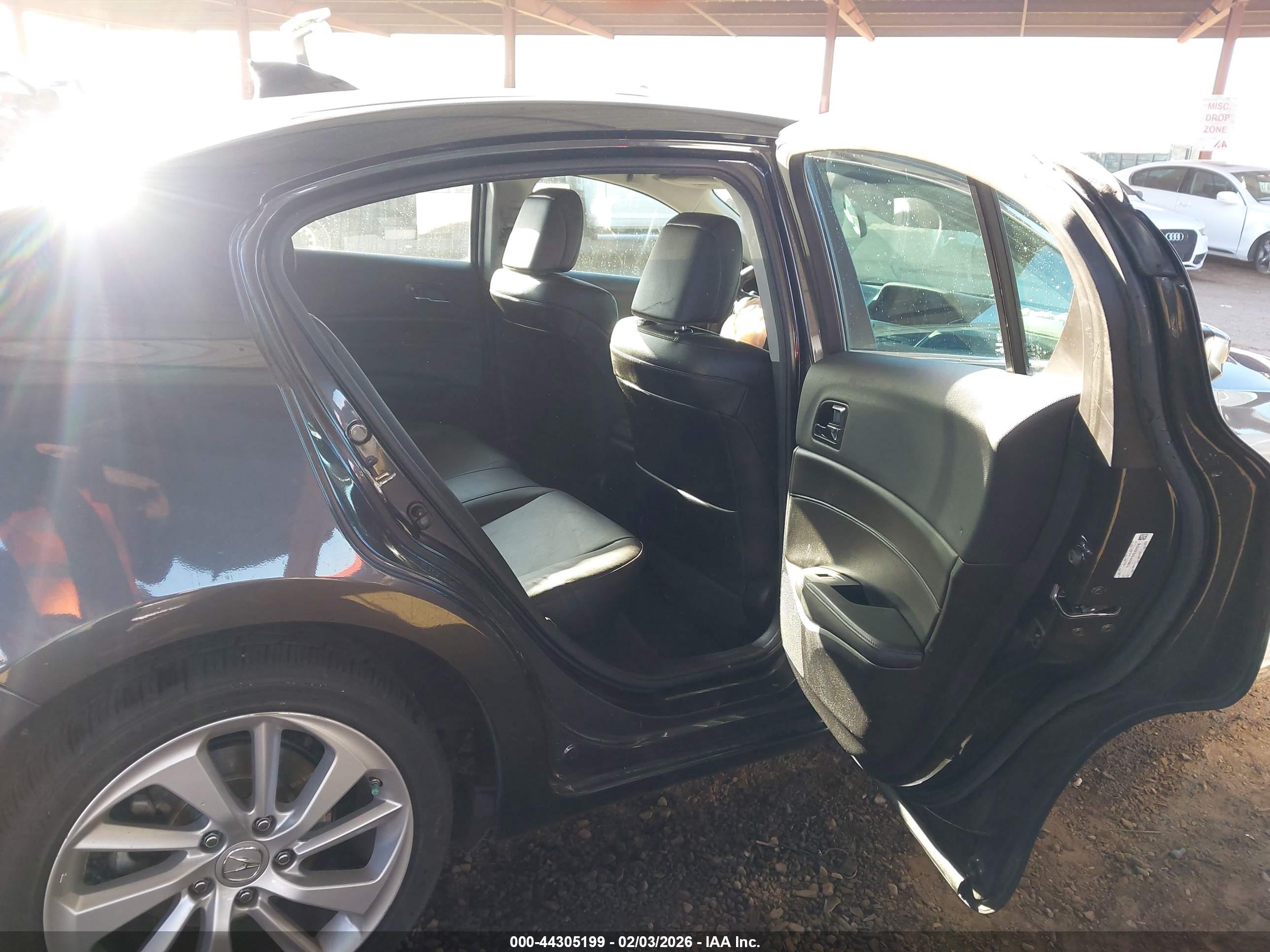 ACURA ILX image 8