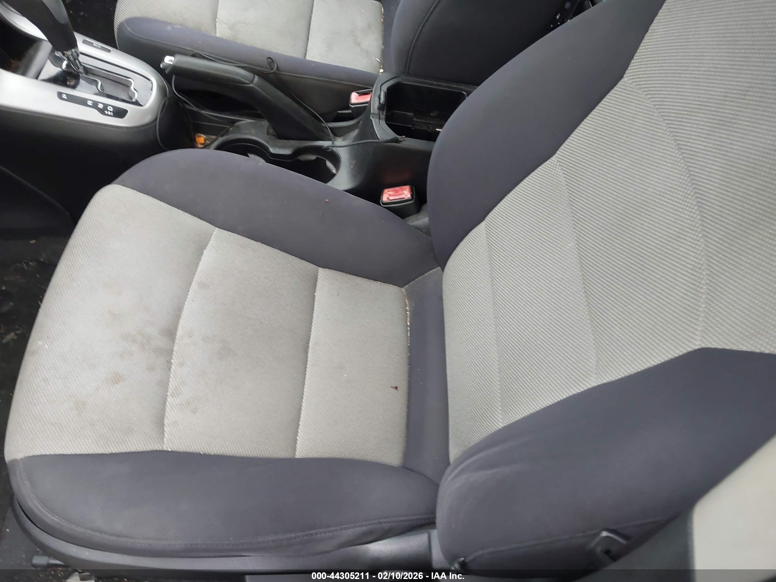 CHEVROLET CRUZE image 6