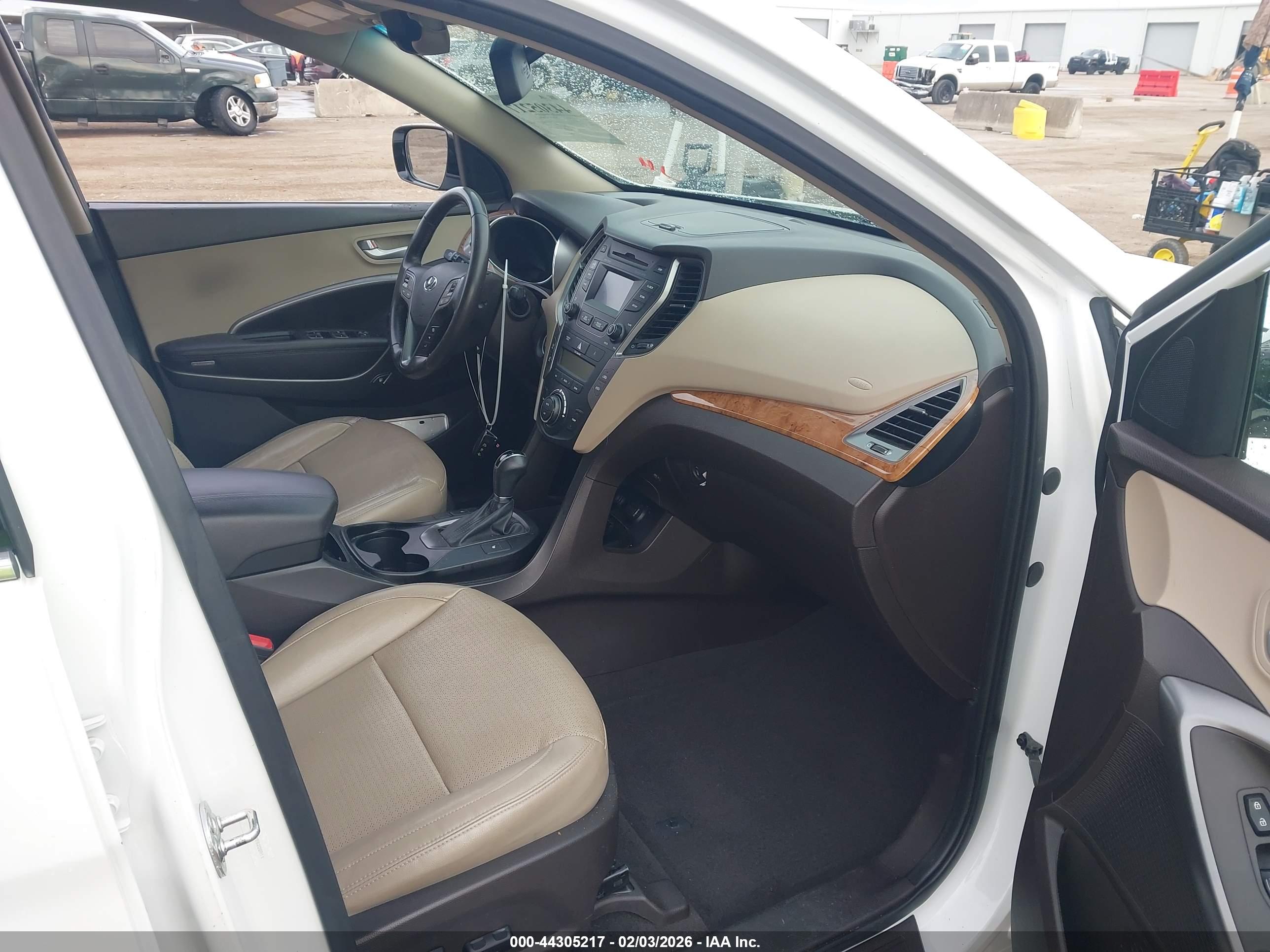 HYUNDAI SANTA image 5