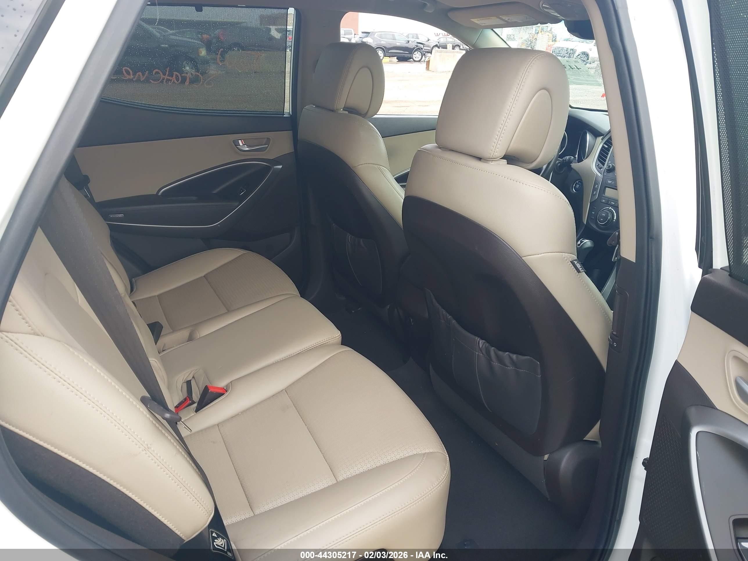 HYUNDAI SANTA image 8