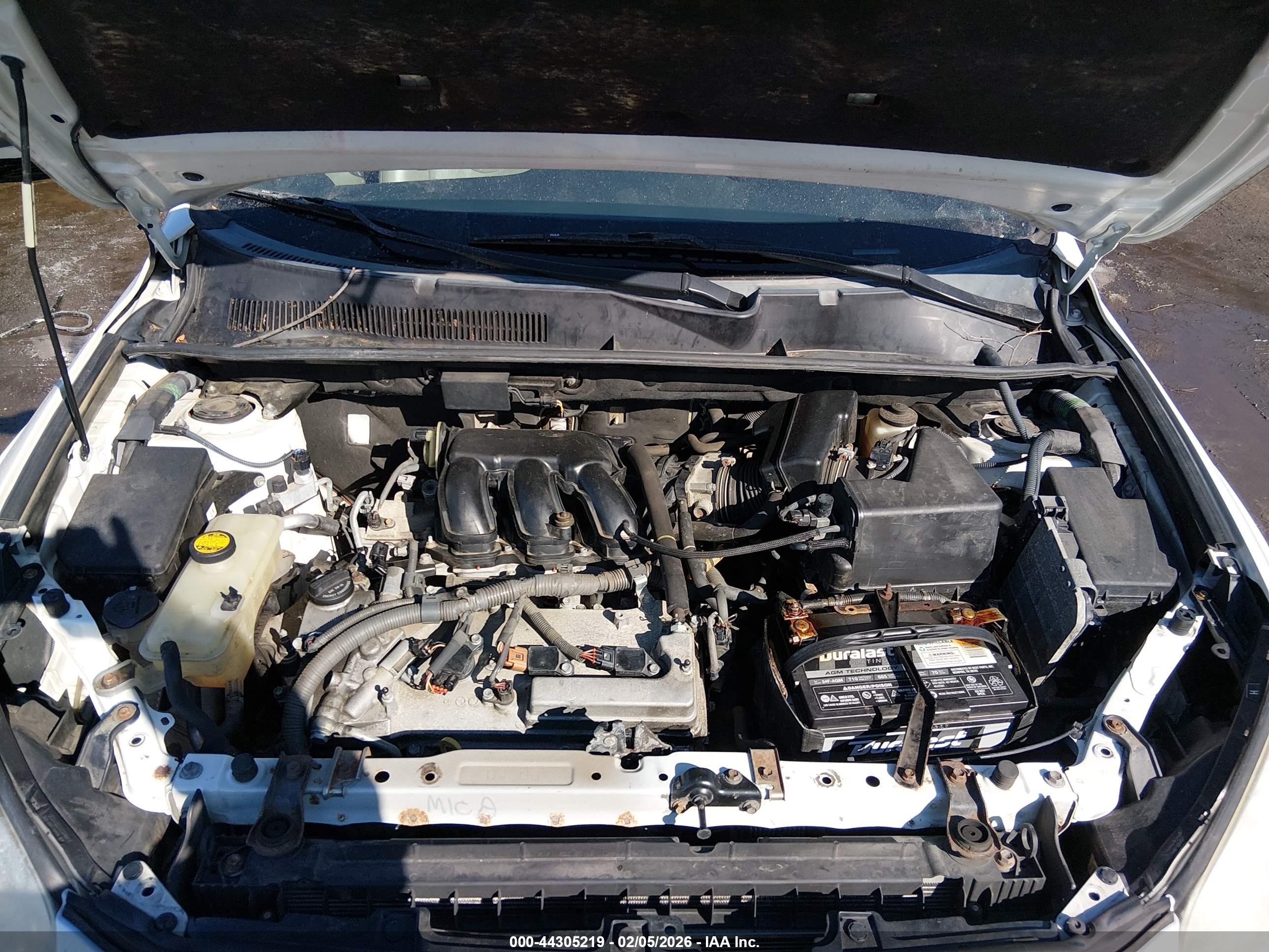 TOYOTA RAV4 image 10