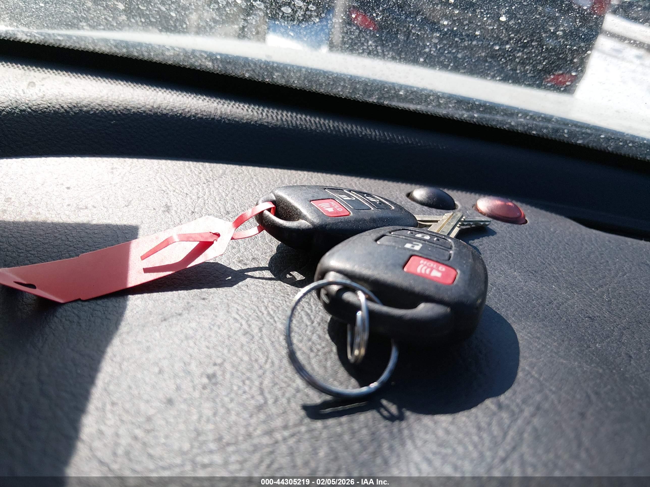 TOYOTA RAV4 image 11