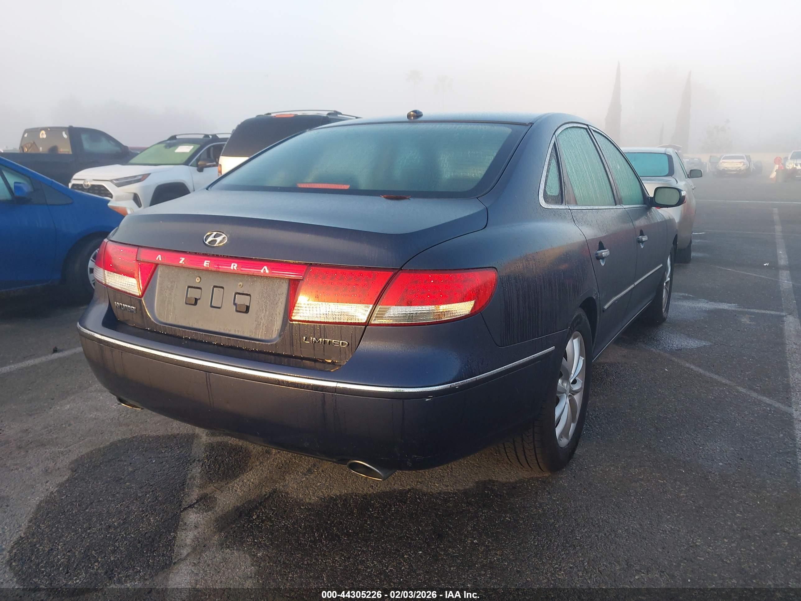 HYUNDAI AZERA image 4
