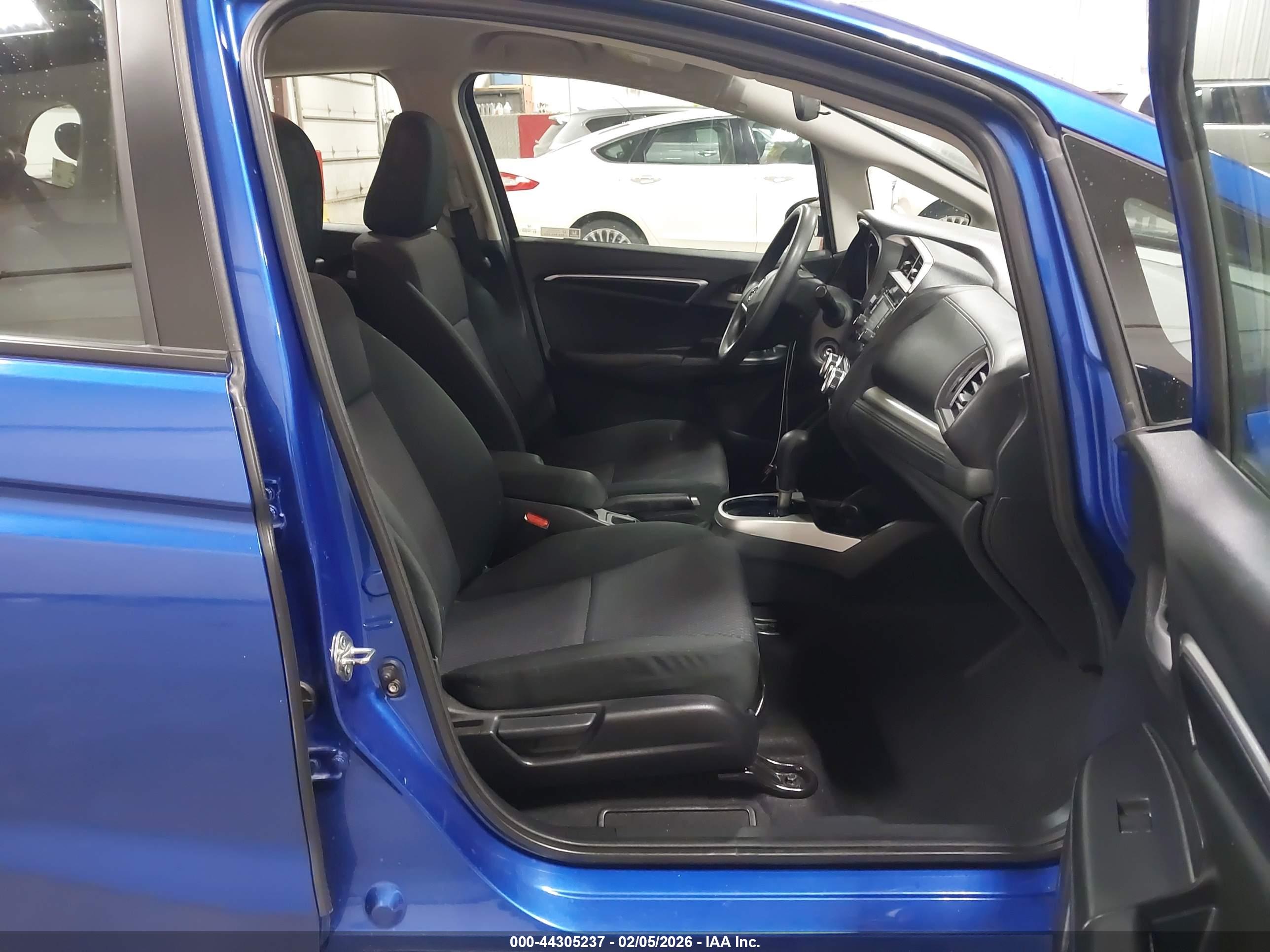 HONDA FIT image 5
