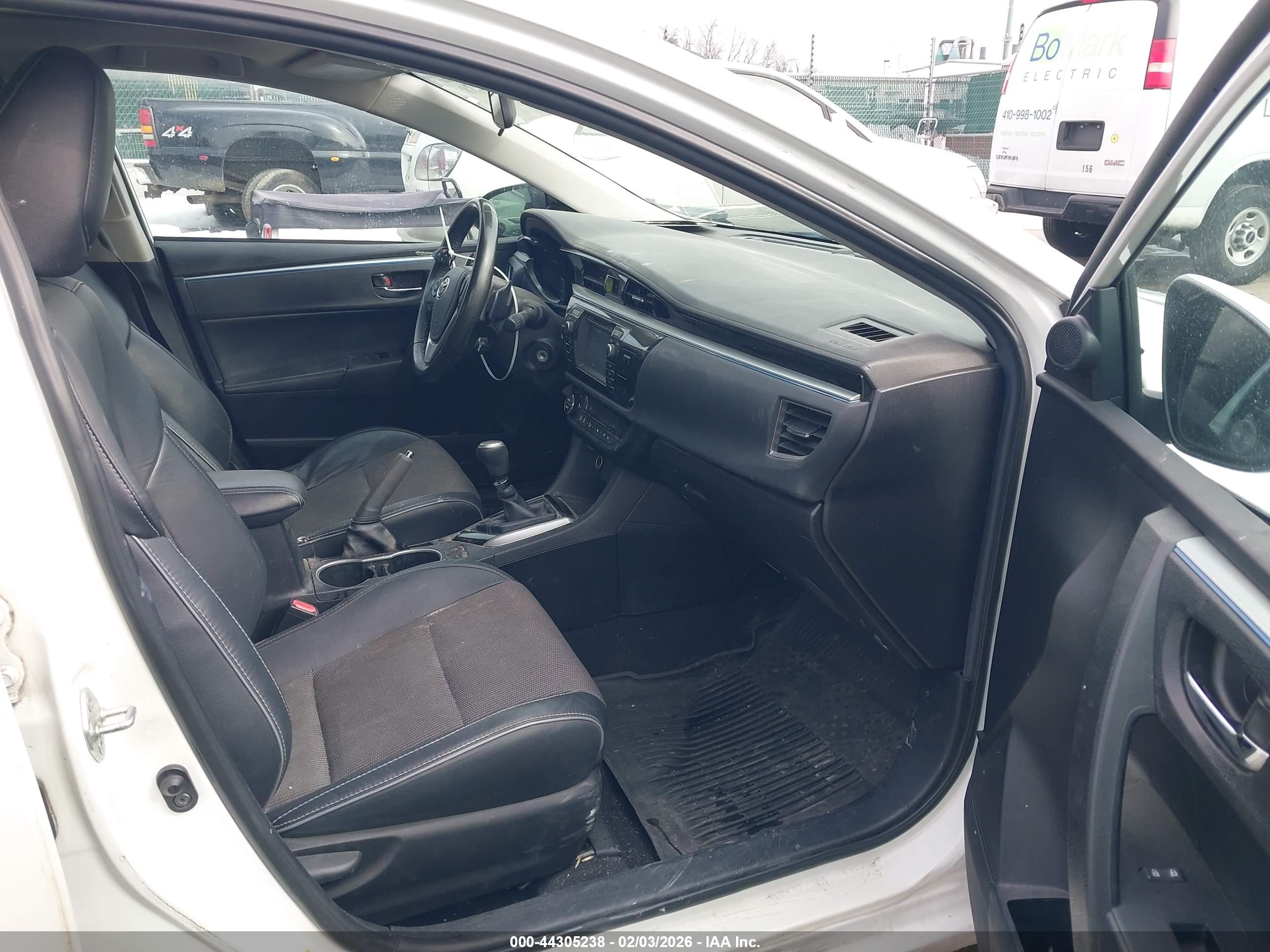 TOYOTA COROLLA image 5