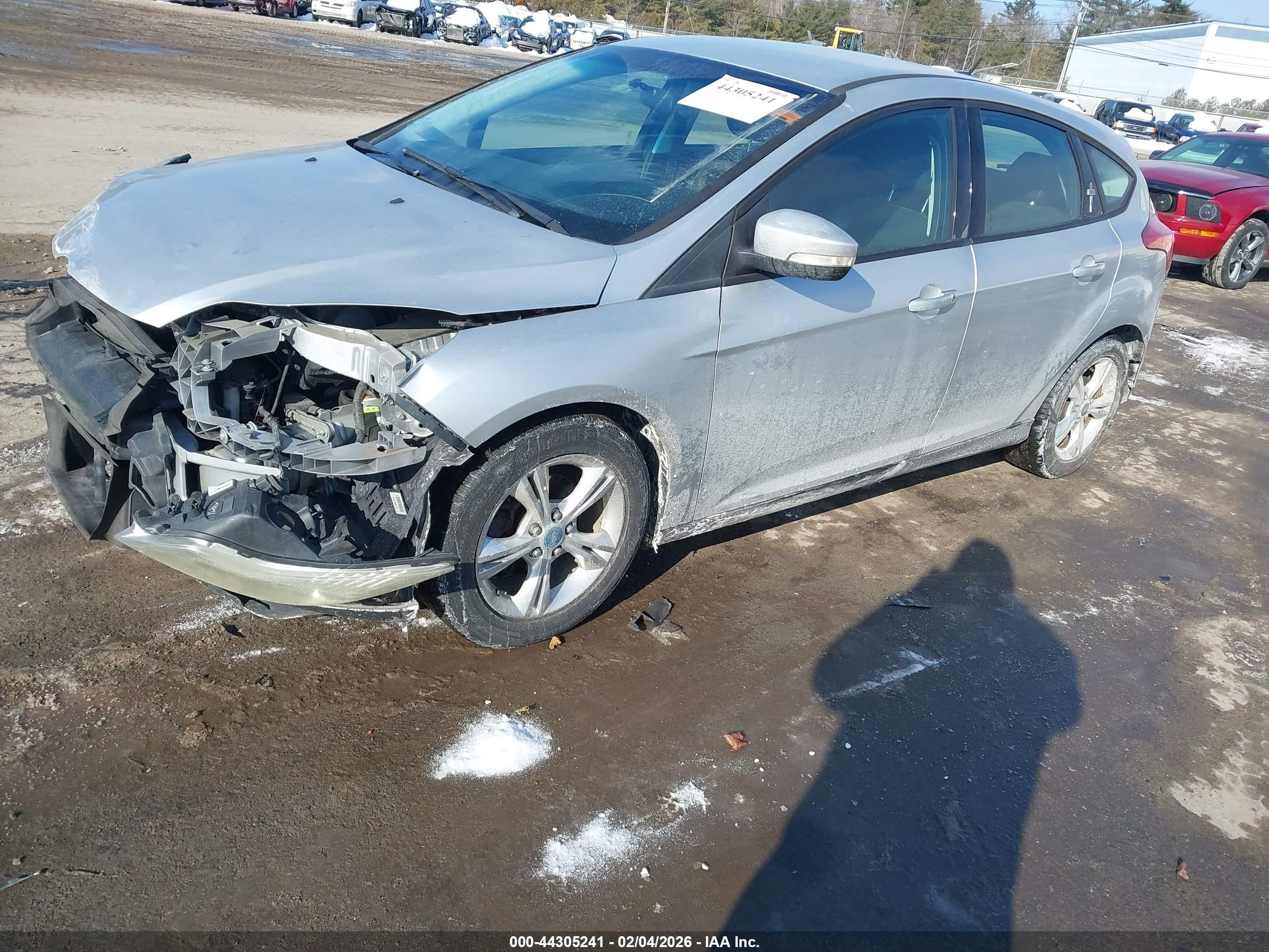 FORD FOCUS image 2