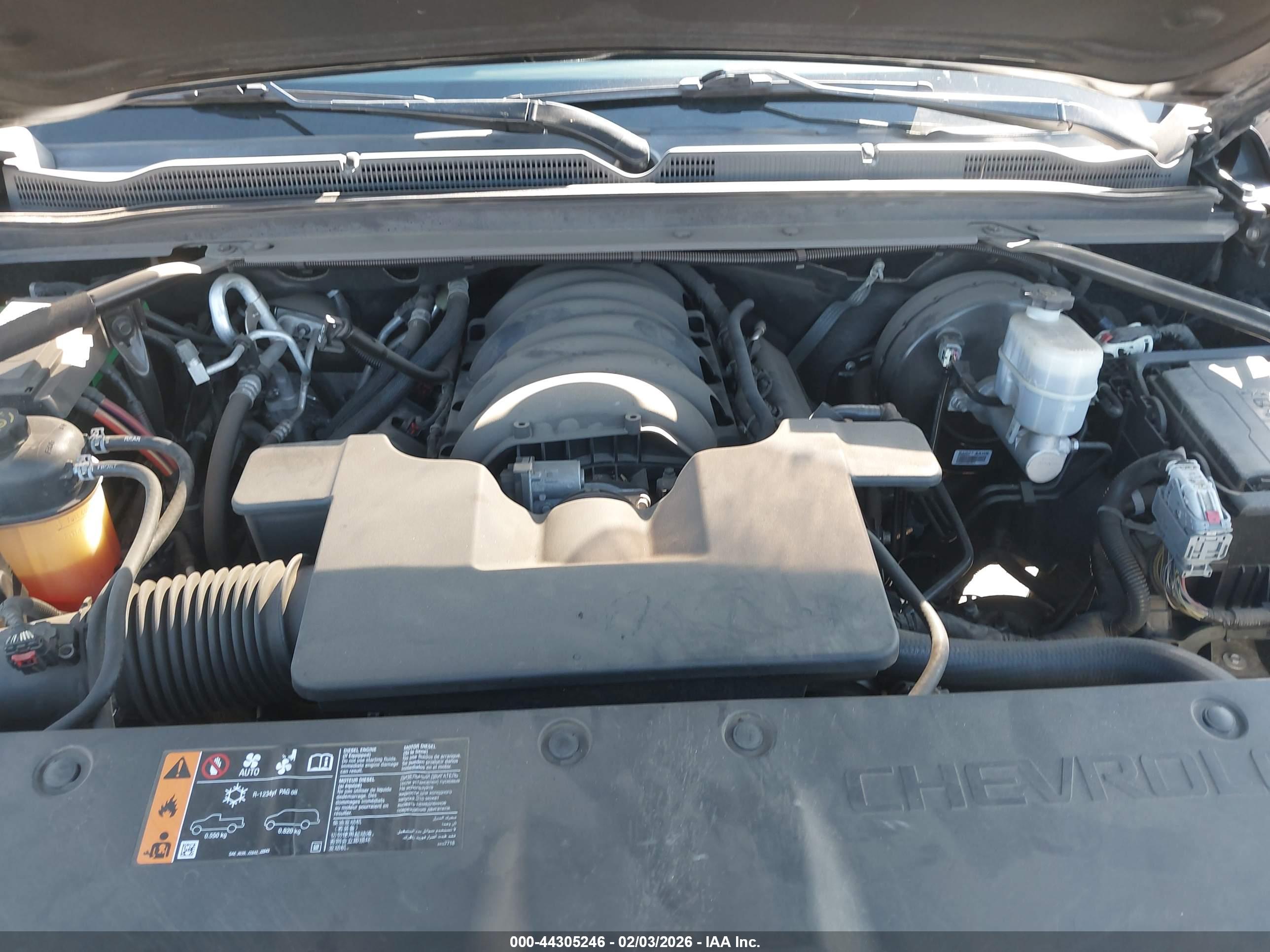 CHEVROLET SUBURBAN image 10